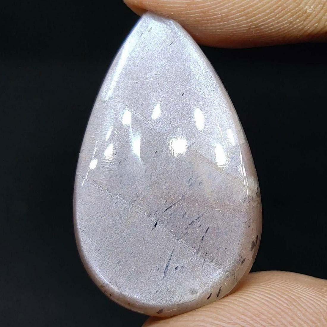 35.25 ct Natural Peach Moonstone: Natural Peach Moonstone with an exact weight is 35.25 ct.Top Quality stone