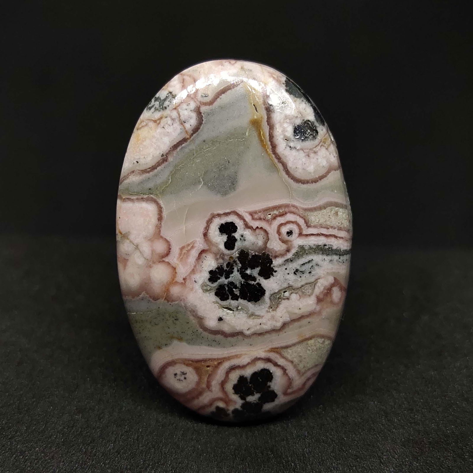 71.00 ct Natural Crazy Lace Agate (1 of 2)