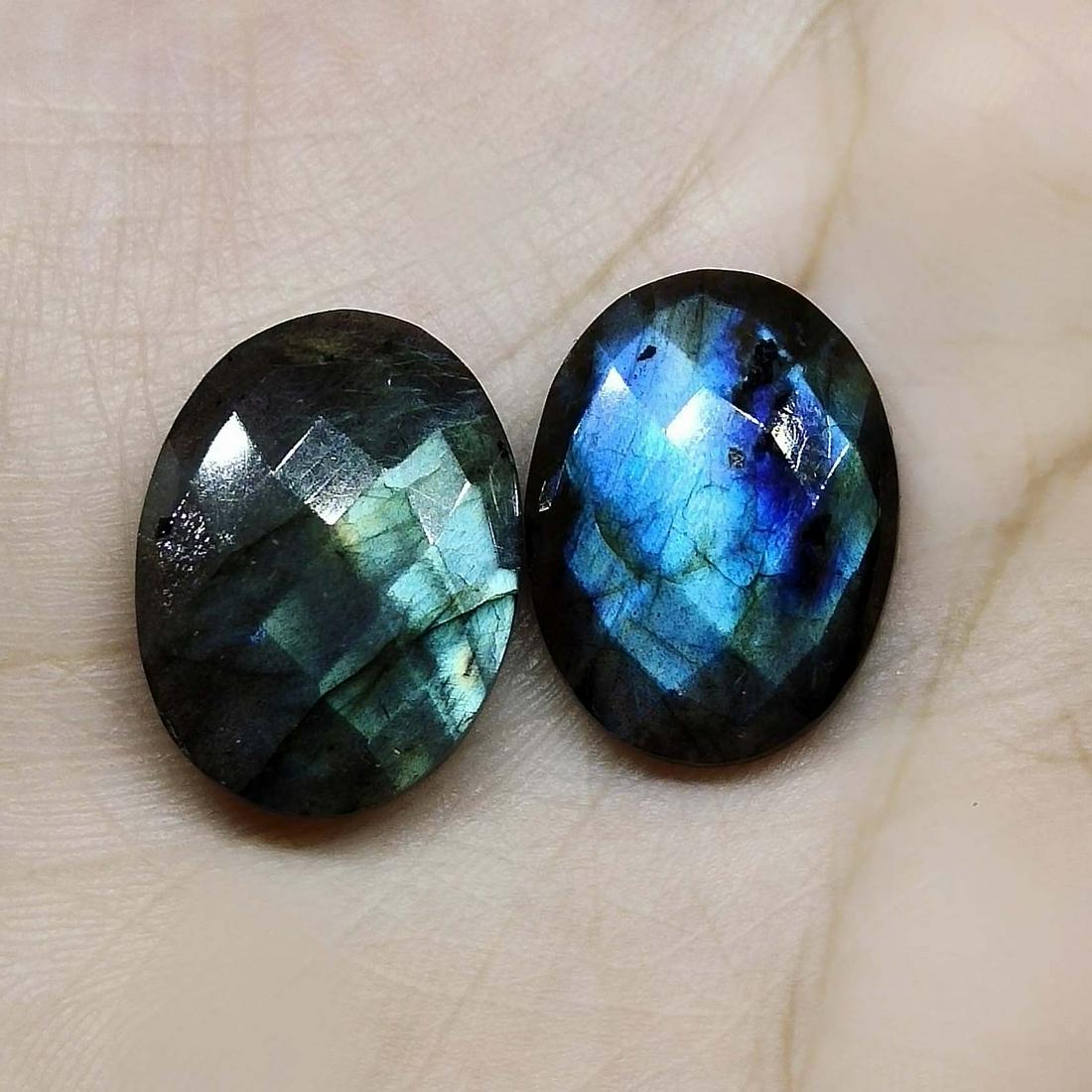 23.50 ct Natural Faceted Labradorite (1 of 2)