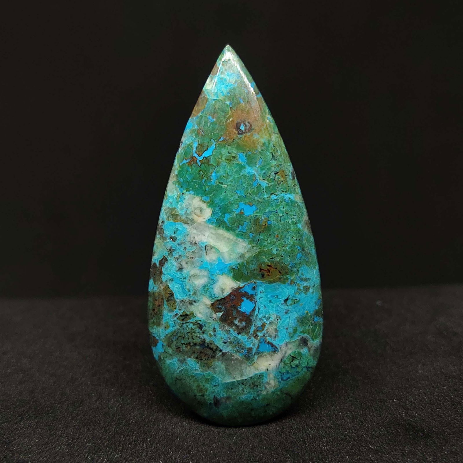 27.10 ct  Natural Chrysocolla (1 of 1)