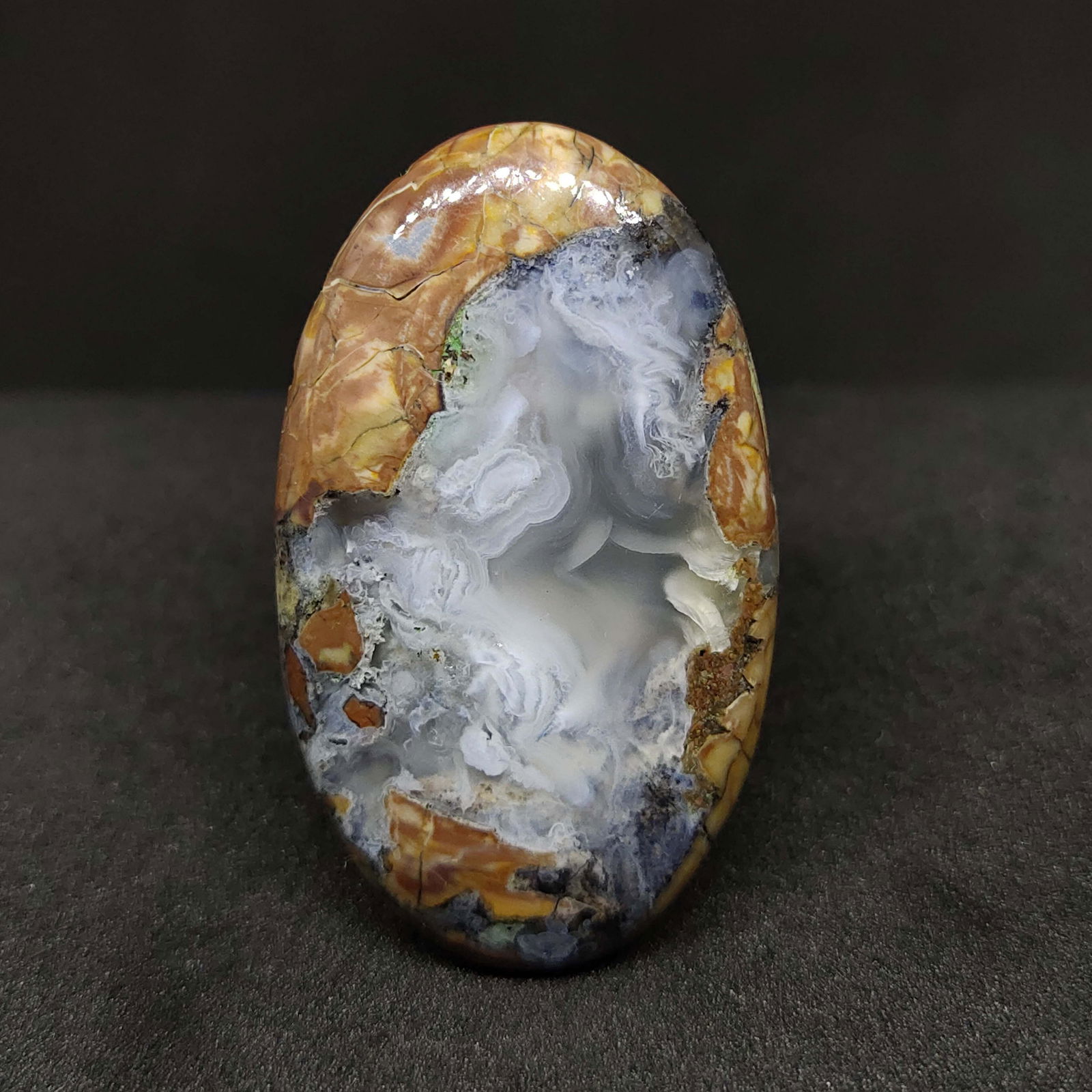 31.15 ct  Natural Thunder Egg Agate (1 of 2)