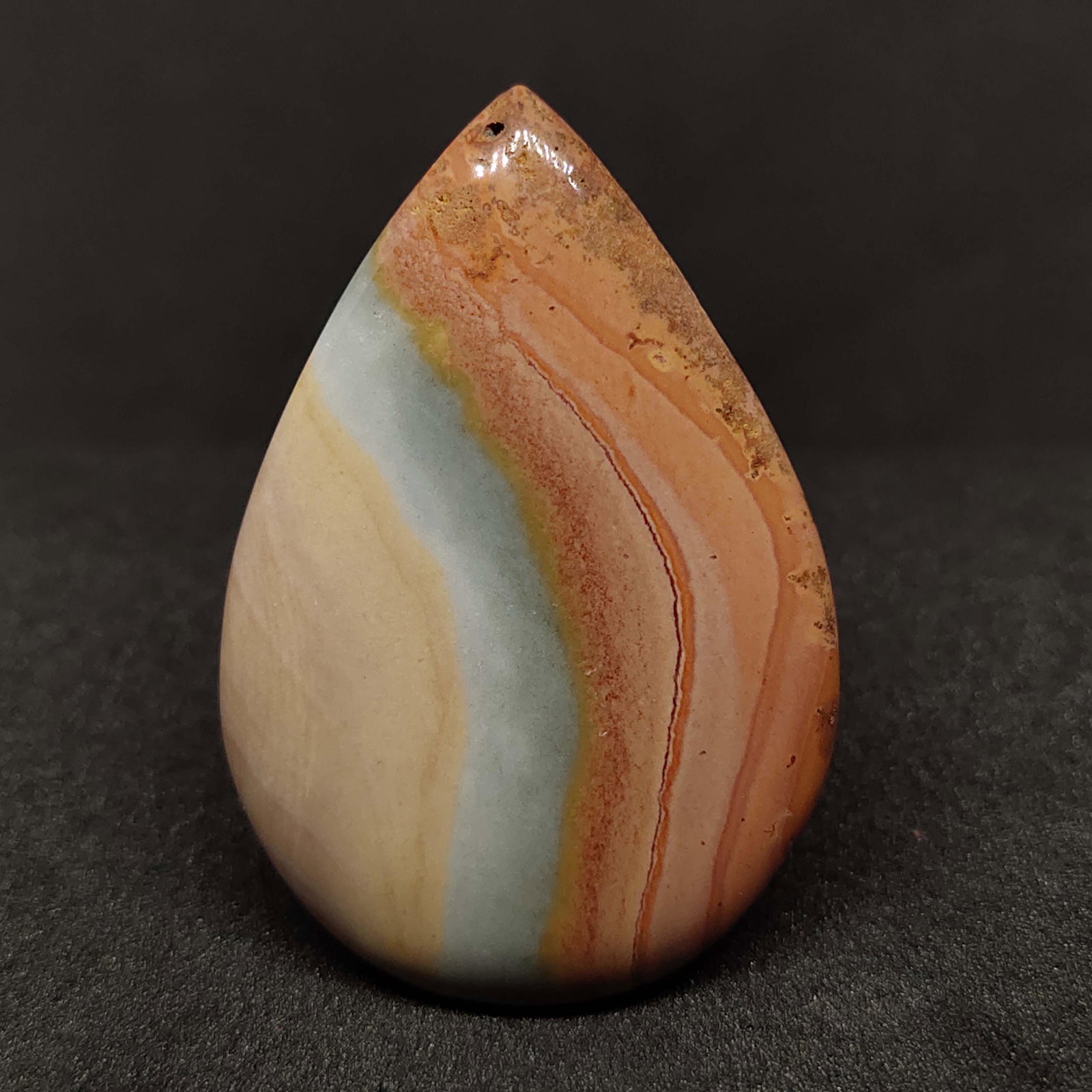 31.65 ct Natural Polygram Jasper: Natural Polygram Jasper with an exact weight is 31.65 ct.Top Quality stone