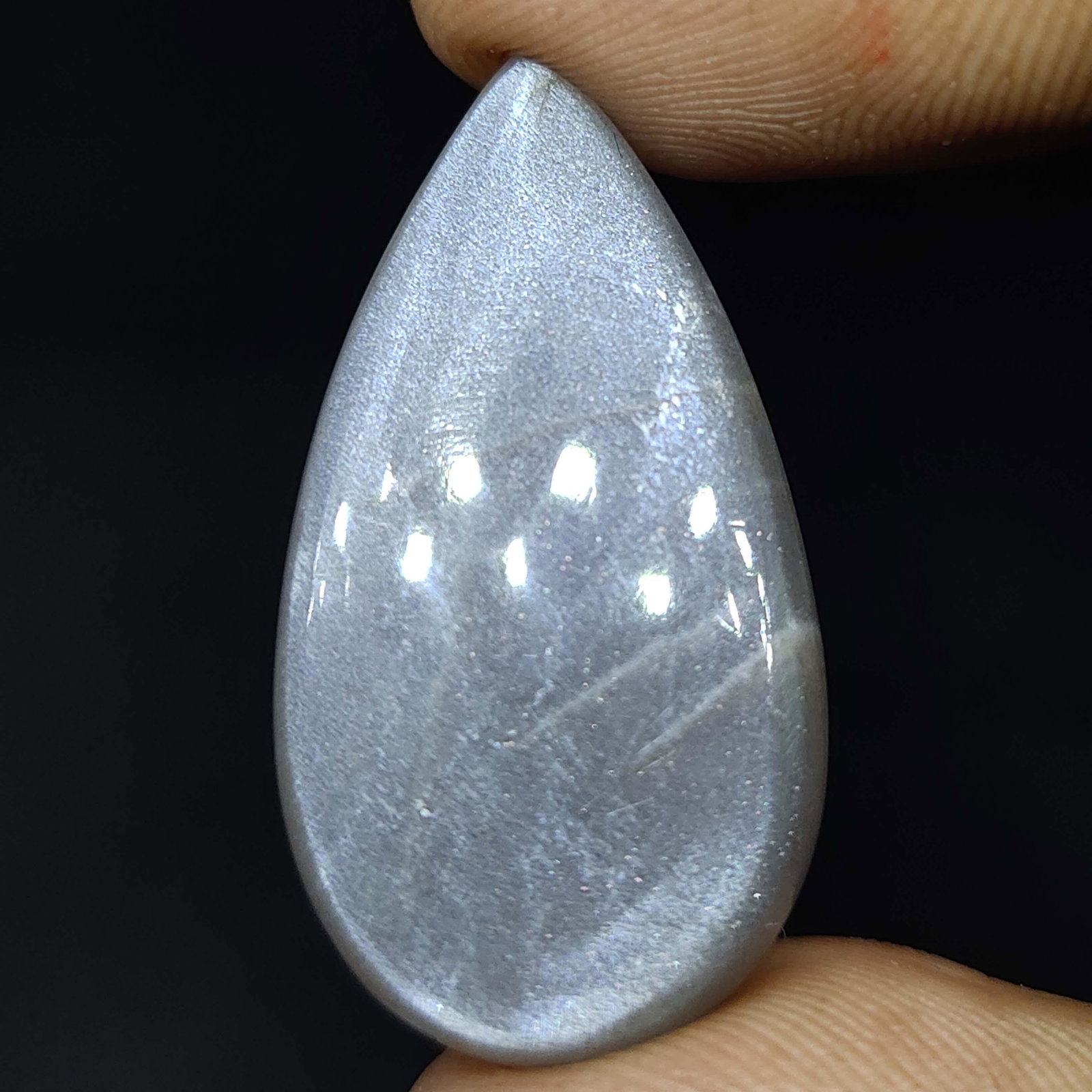 31.60 ct Natural Grey Moonstone: Natural Grey Moonstone with an exact weight is 31.60 ct.Top Quality stone