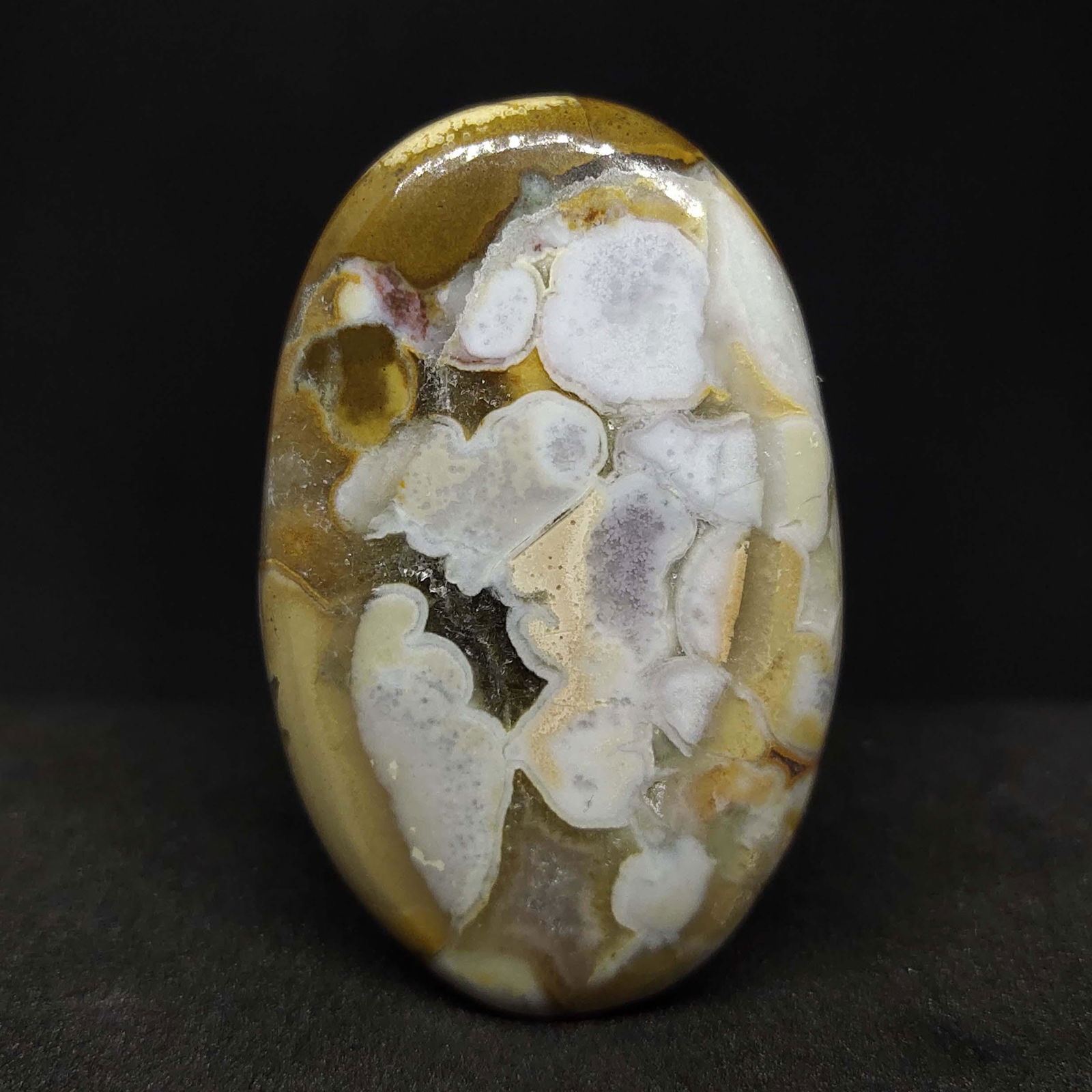 69.40 ct Natural Cobra Jasper: Note : Listed stones dimensions are millimetres only, not centimetres and all are 100% Natural and rarely selected stones only