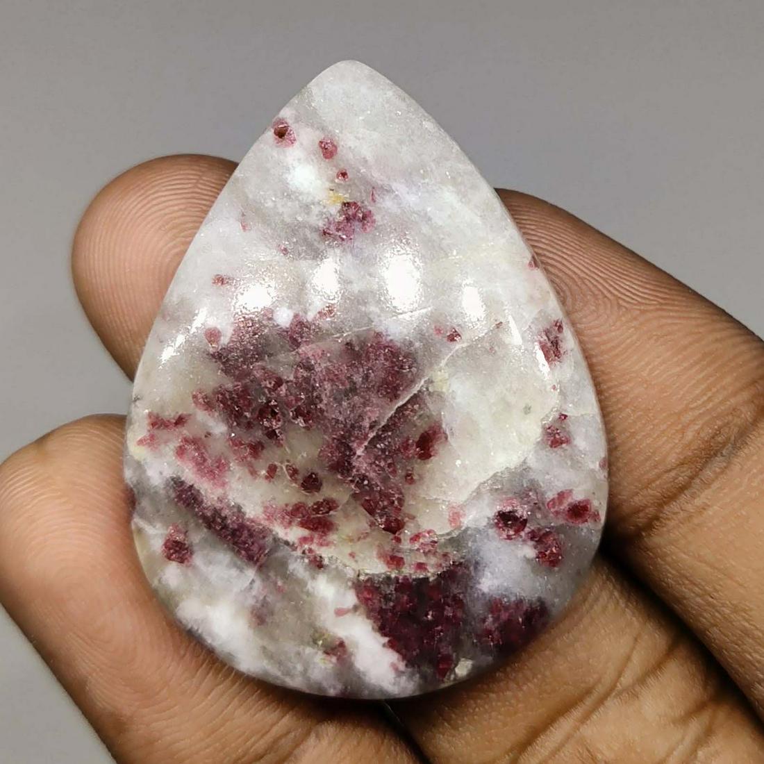 57.85 ct  Natural Ruby Crystal (1 of 2)