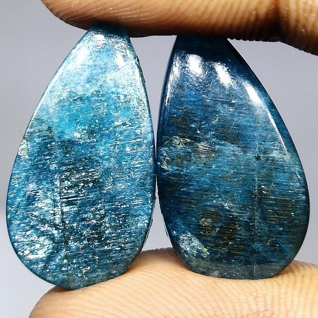 27.80 ct Natural Apatite Pair (1 of 2)