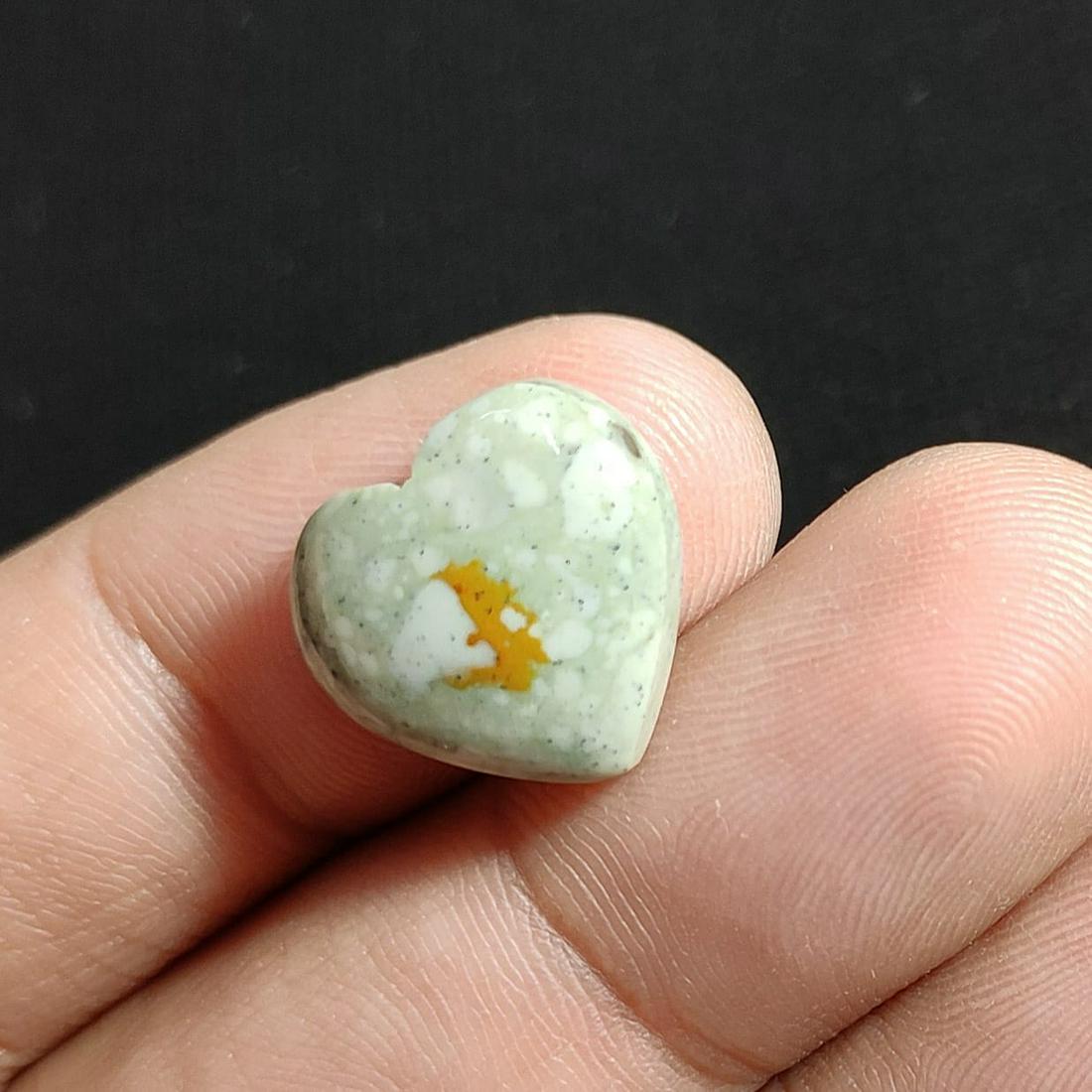 9.70 ct Natural Rocky Butte Jasper Heart Shape: Note : Listed stones dimensions are millimetres only, not centimetres and all are 100% Natural and rarely selected stones only