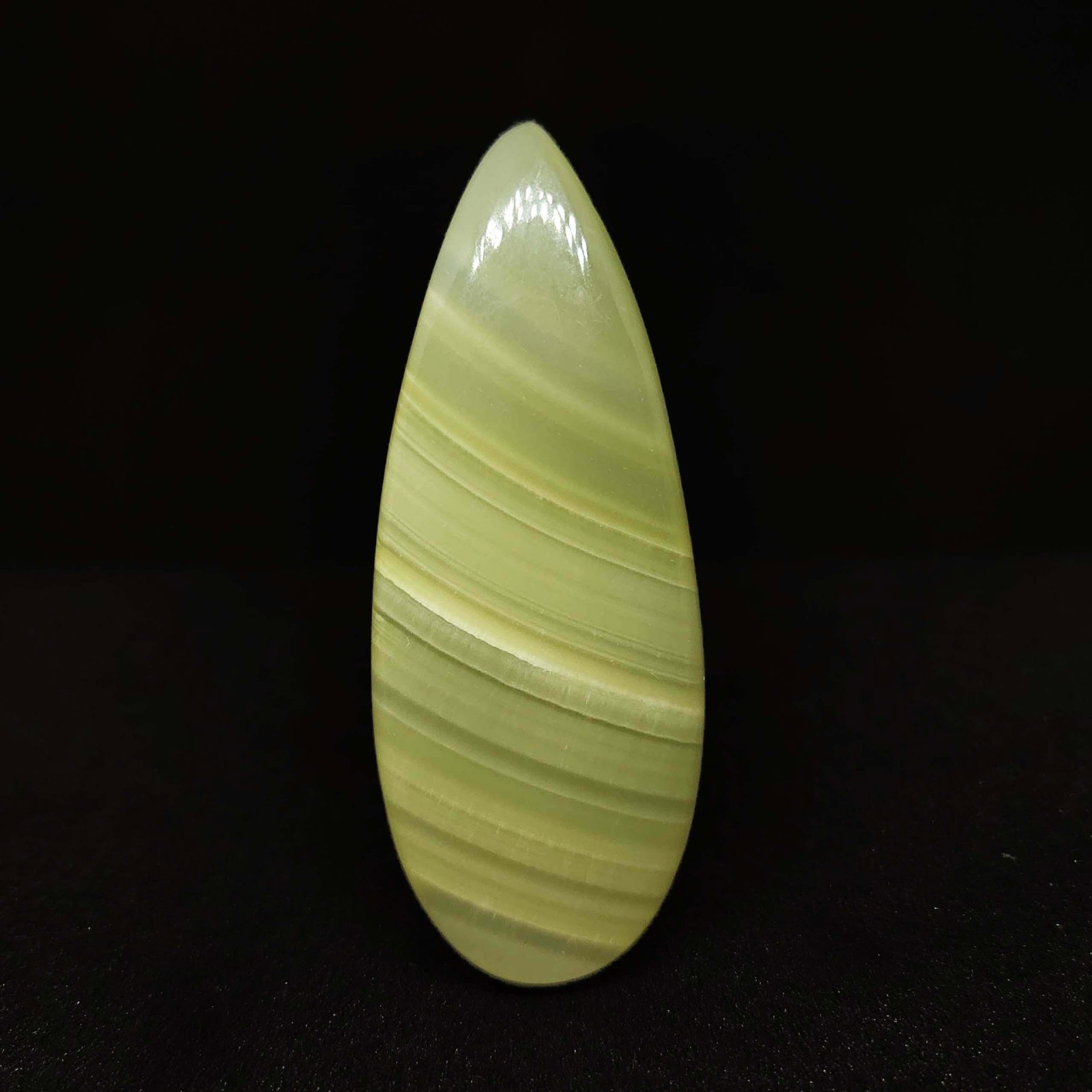 48.85 ct Natural Lemon Lace Agate: Natural Lemon Lace Agate with an exact weight is 48.85 ct.Top Quality stone