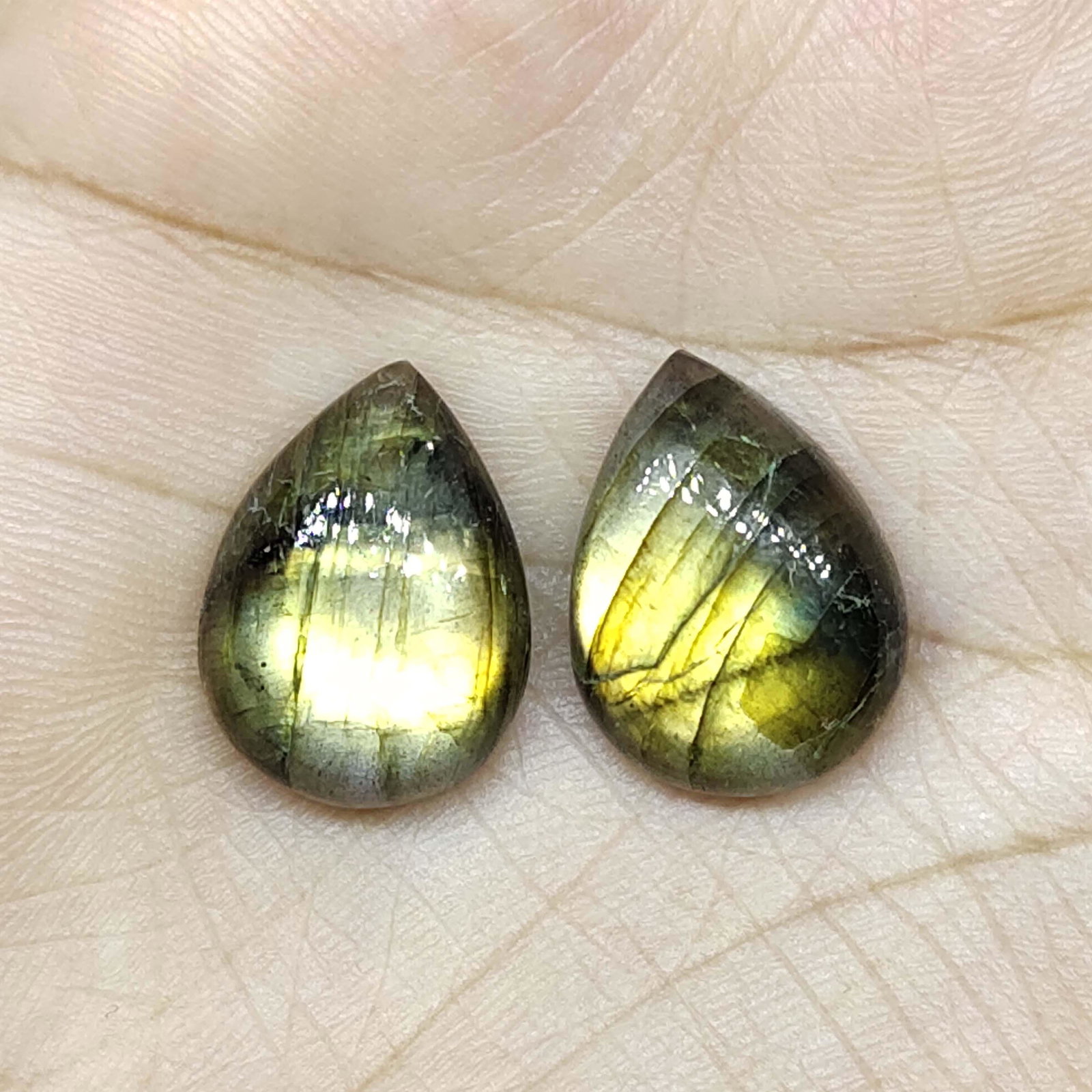 14.80 ct Natural Green Labradorite Pair (1 of 2)