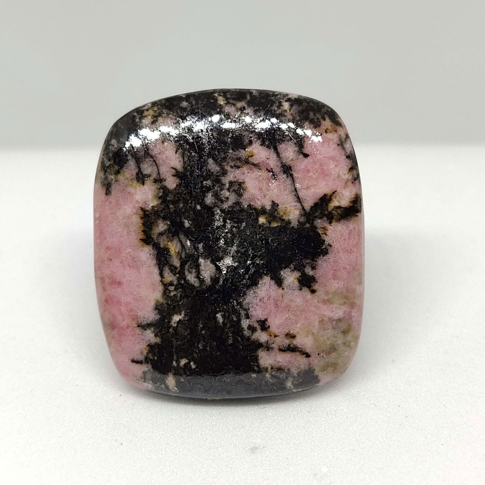 41.10 ct Natural Rhodonite Jasper: Listed stones dimensions are millimetres only, not centimetres and all are 100% Natural stones and rarely collected from big quantity lots. BID WITH CONFIDENCE!!!