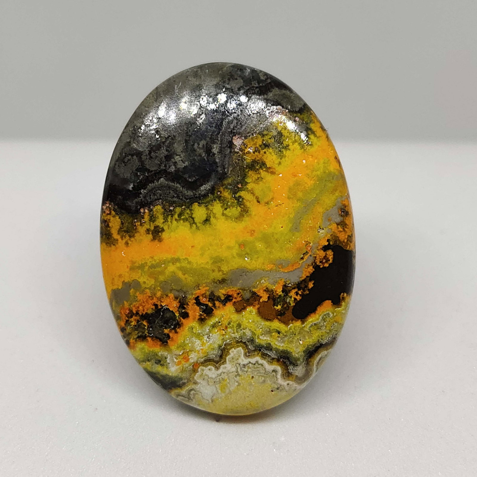 38.40 ct Natural Bumble Bee Jasper: Listed stones dimensions are millimetres only, not centimetres and all are 100% Natural stones and rarely collected from big quantity lots. BID WITH CONFIDENCE!!!