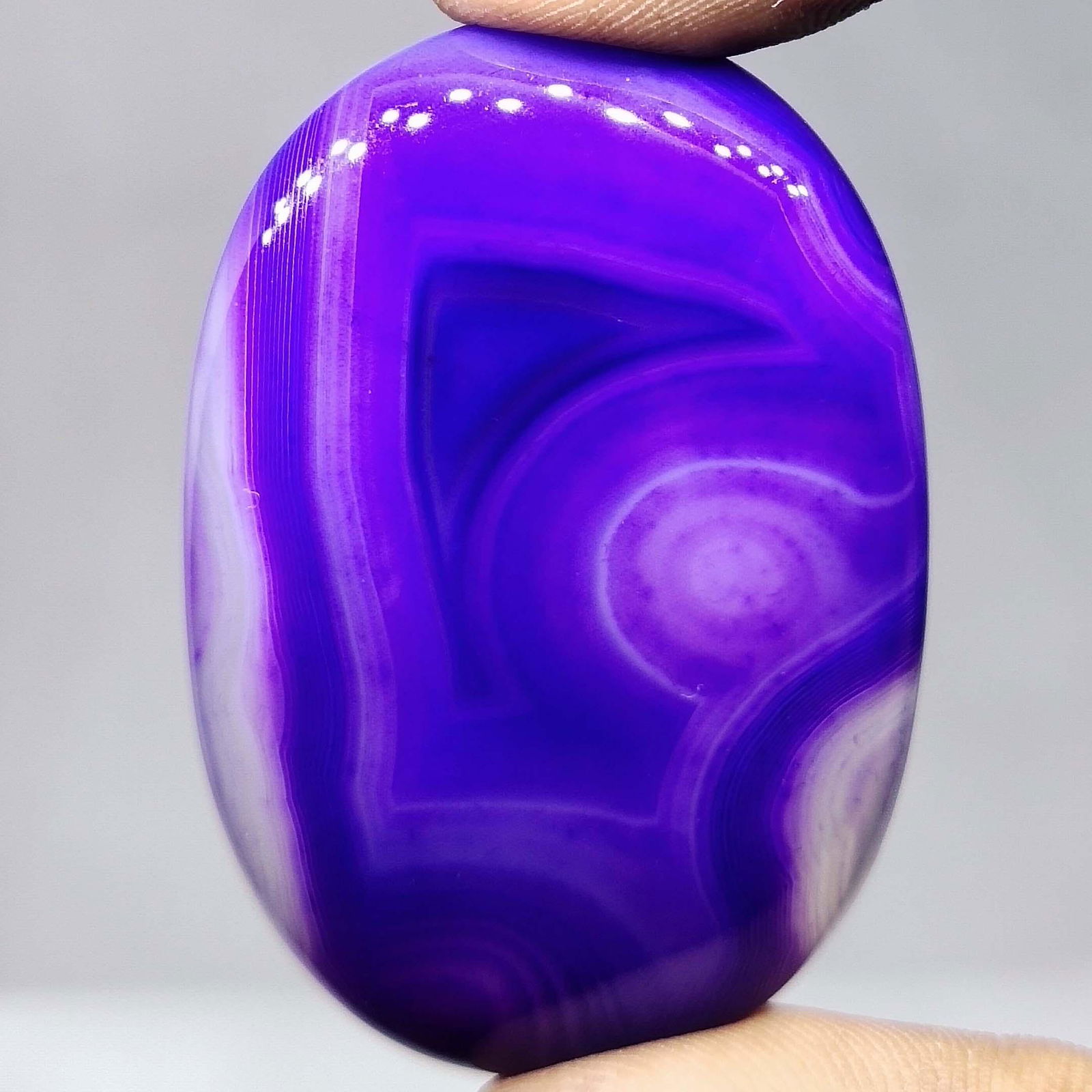 89.55 ct Natural Lace Agate (1 of 2)