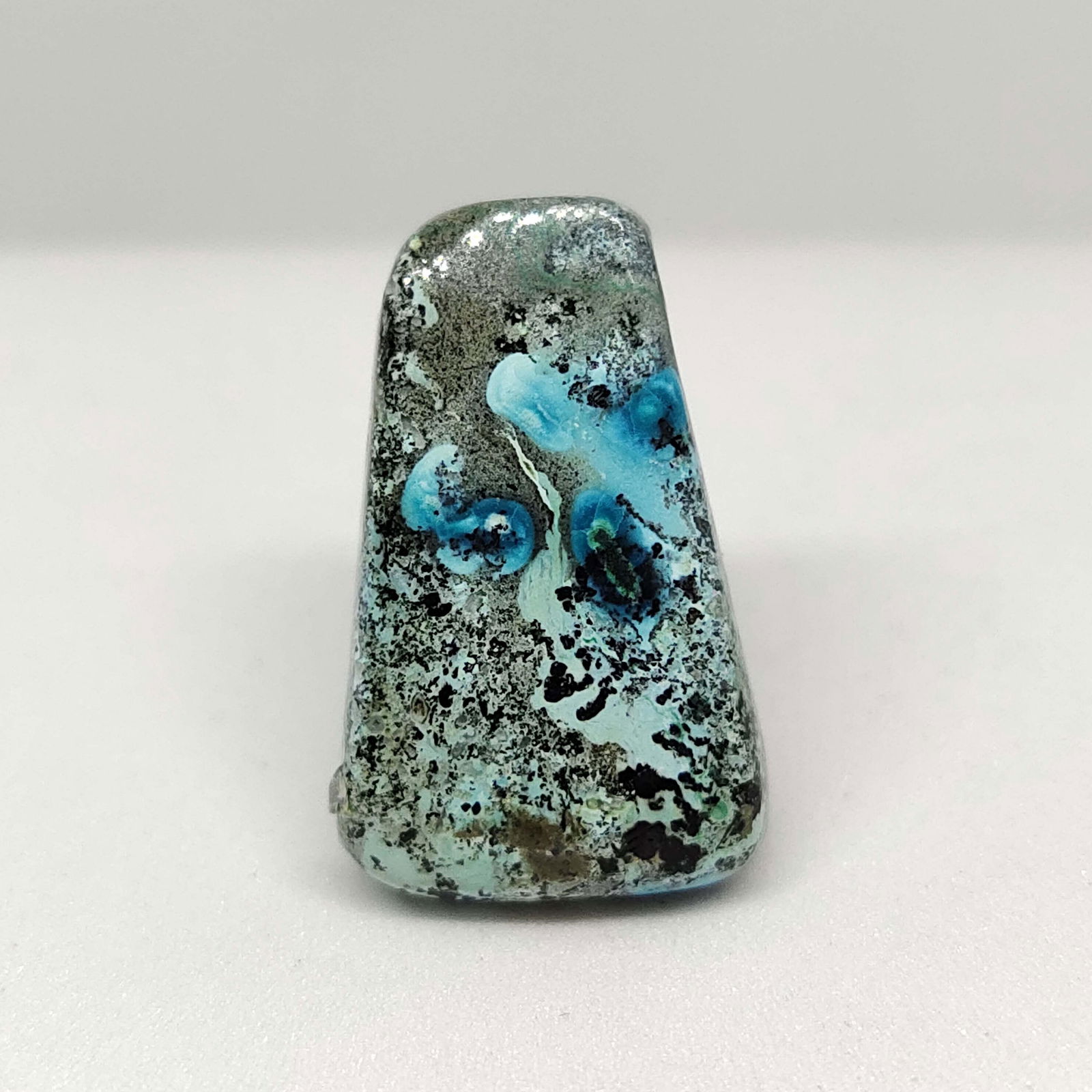 11.70 ct Natural Azurite Malachite: Listed stones dimensions are millimetres only, not centimetres and all are 100% Natural stones and rarely collected from big quantity lots. BID WITH CONFIDENCE!!!