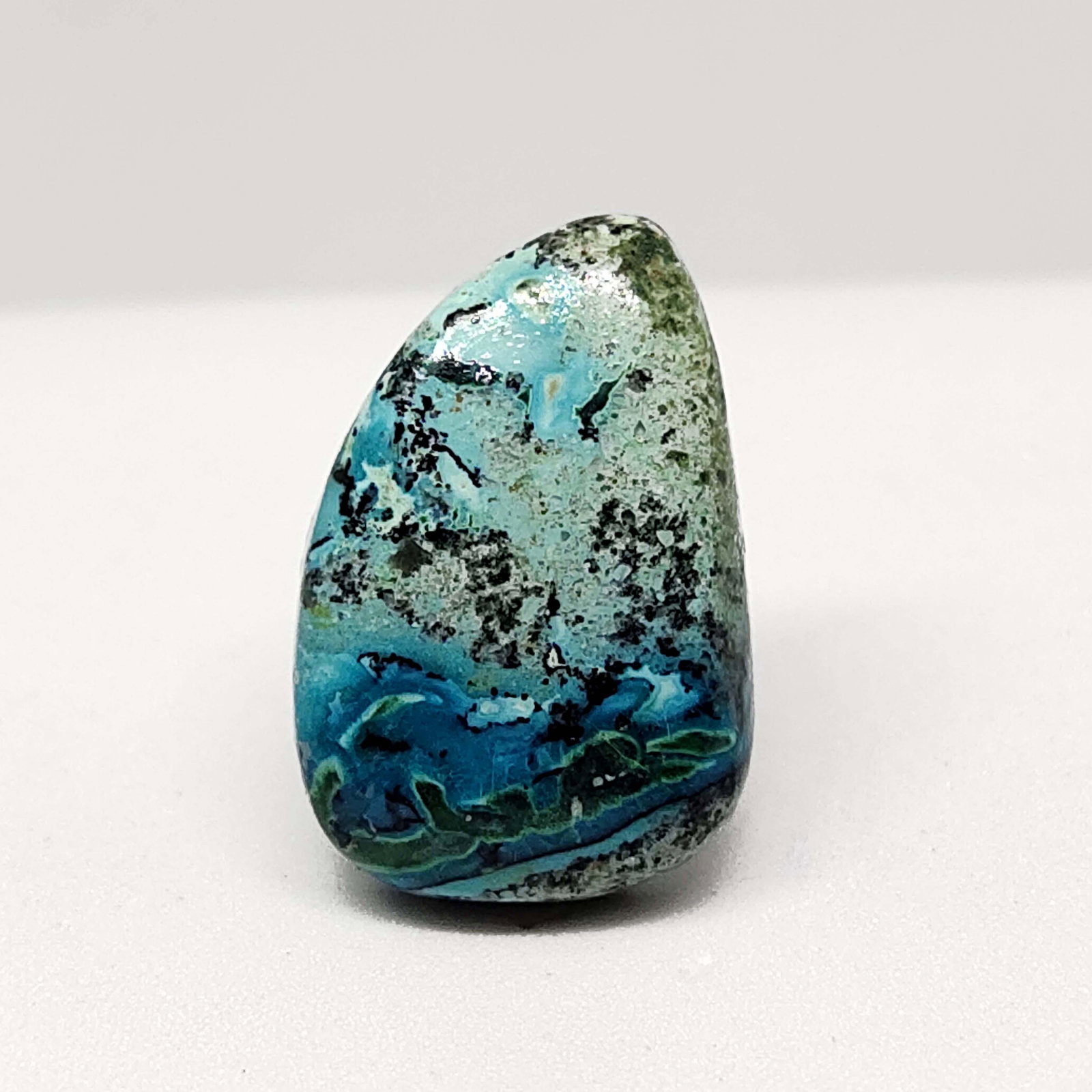 13.50 ct Natural Azurite Malachite: Listed stones dimensions are millimetres only, not centimetres and all are 100% Natural stones and rarely collected from big quantity lots. BID WITH CONFIDENCE!!!