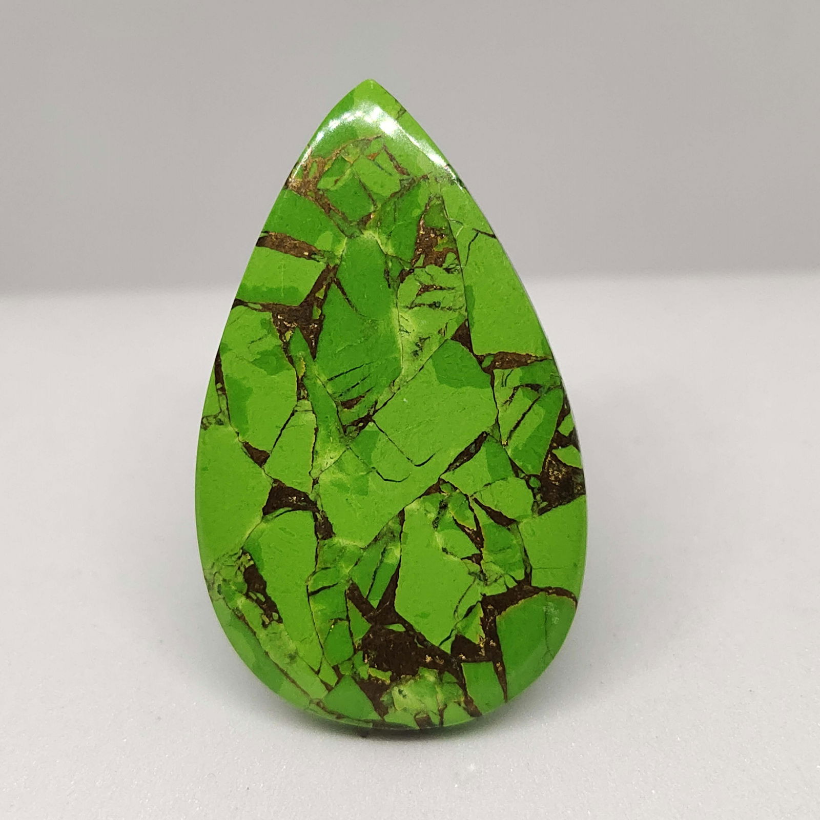 22.05 ct Natural Green Mohave Turquoise (1 of 2)