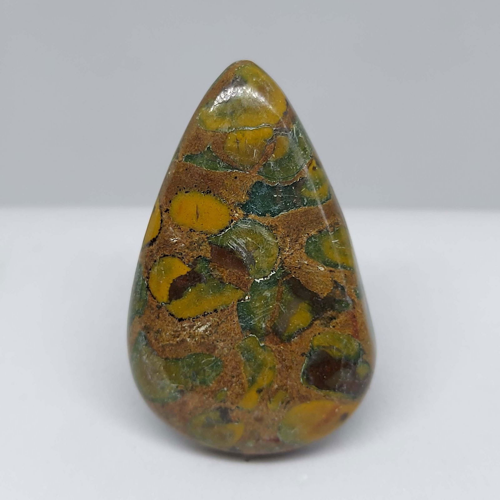 43.45 ct Natural Fruit Jasper: All the stones listed are 100% natural and rarely selected from a big quantity lot also these are of very high quality. BID WITH CONFIDENCE!!! DIMENSIONS : 37X24X5 mm