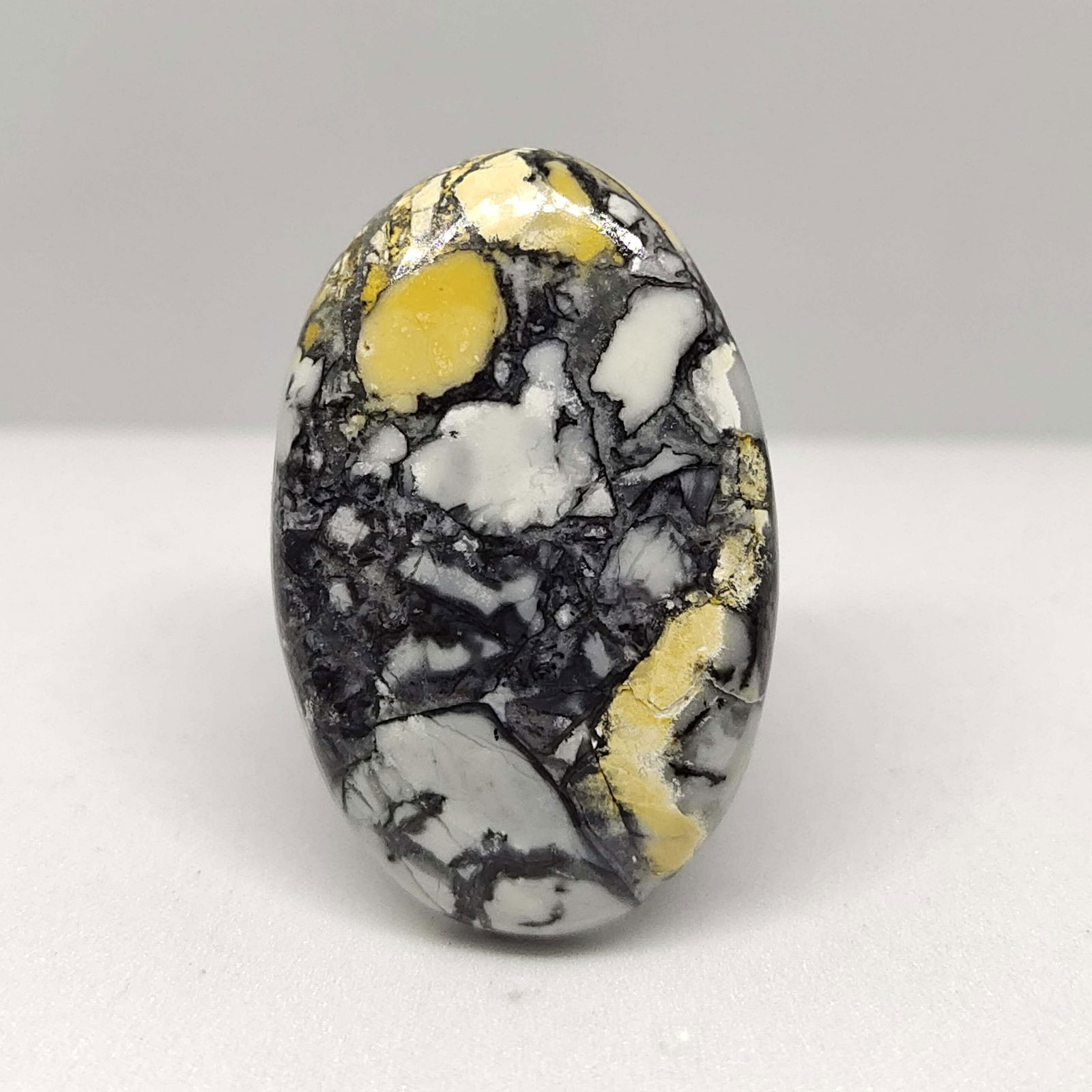 25.85 ct Natural Malingano Jasper: All the stones listed are 100% natural and rarely selected from a big quantity lot also these are of very high quality. BID WITH CONFIDENCE!!! DIMENSIONS : 29X18X5 mm