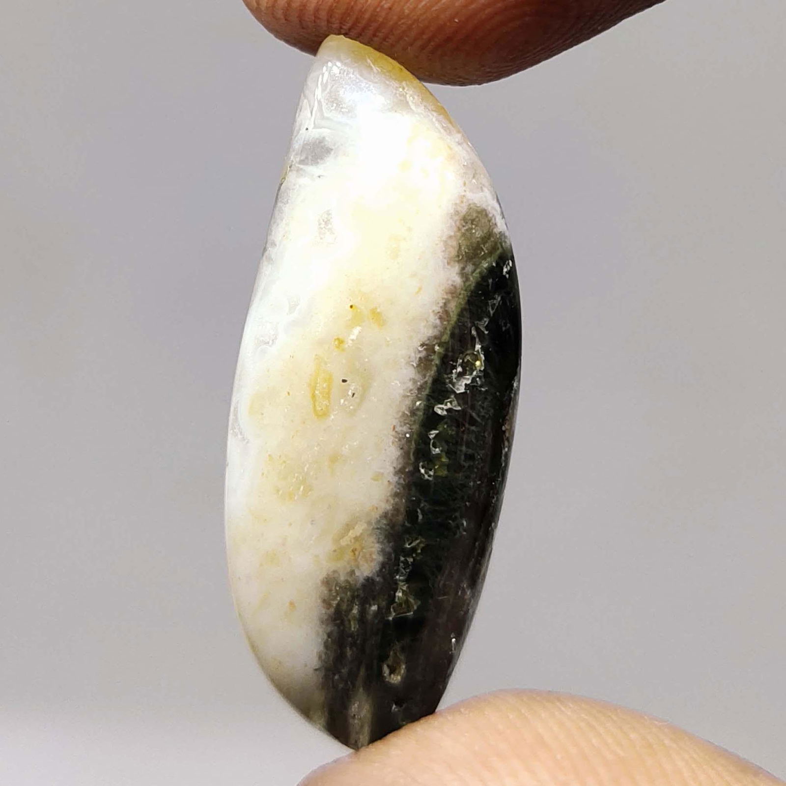 12.50 ct Natural Ocean Jasper: All the stones listed are 100% natural and rarely selected from a big quantity lot also these are of very high quality. BID WITH CONFIDENCE!!! DIMENSIONS : 27.38X11.21X4.84 mm