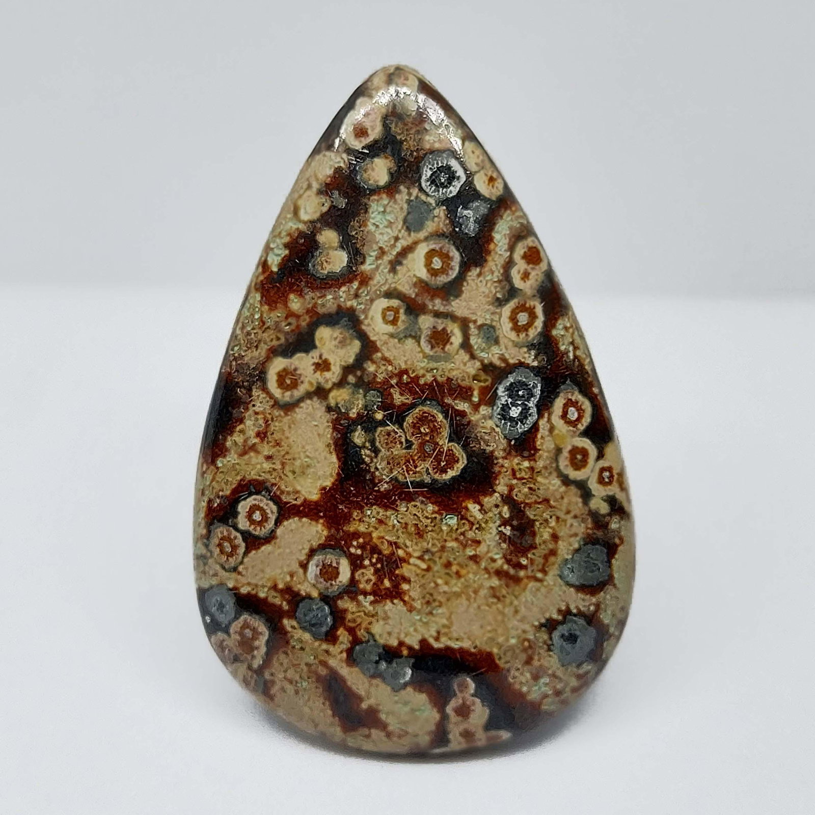 41.65 ct Natural Viper Skin Jasper: All the stones listed are 100% natural and rarely selected from a big quantity lot also these are of very high quality. BID WITH CONFIDENCE!!! DIMENSIONS : 39X25X6 mm