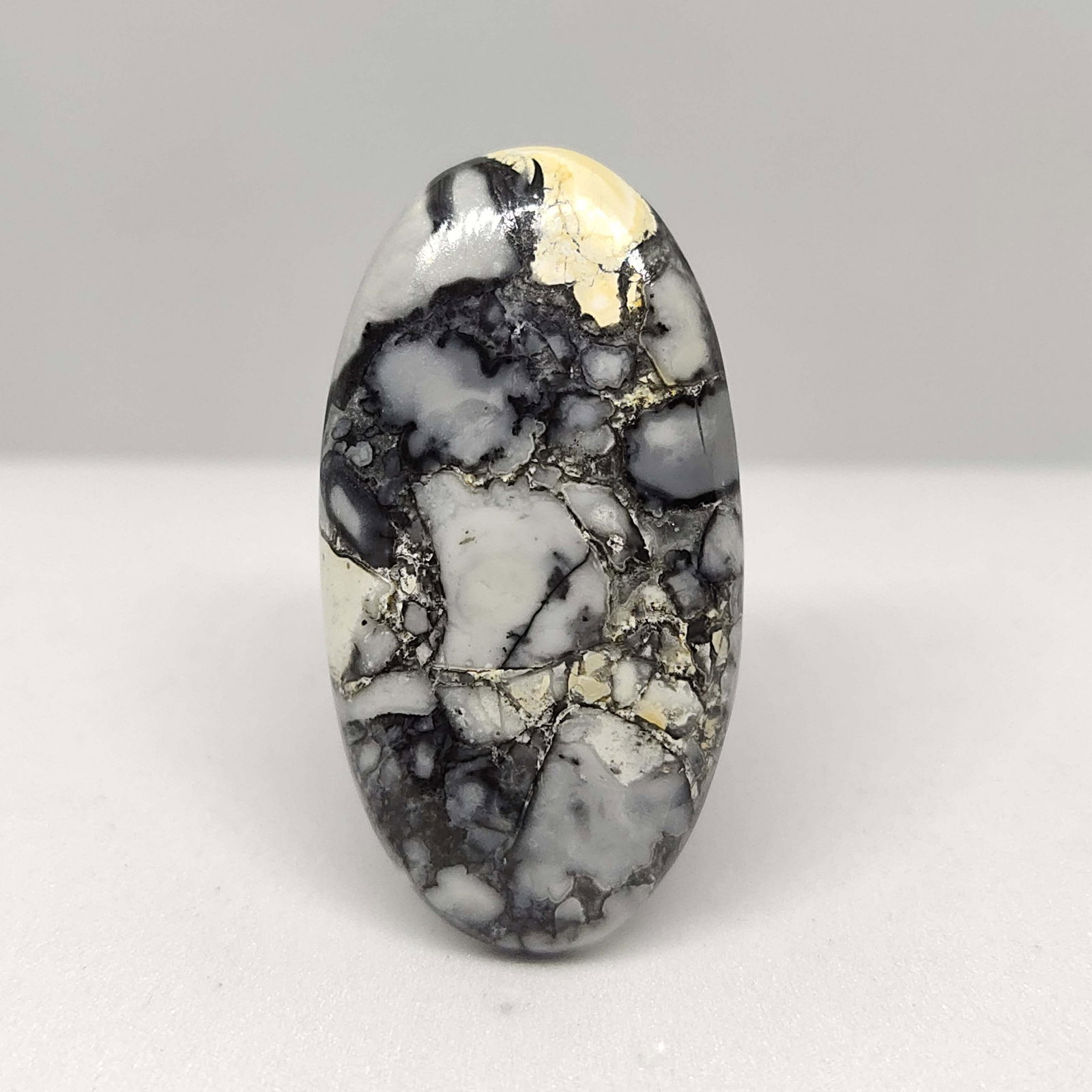 24.80 ct Natural Malingano Jasper: All the stones listed are 100% natural and rarely selected from a big quantity lot also these are of very high quality. BID WITH CONFIDENCE!!! DIMENSIONS : 32X17X5 mm