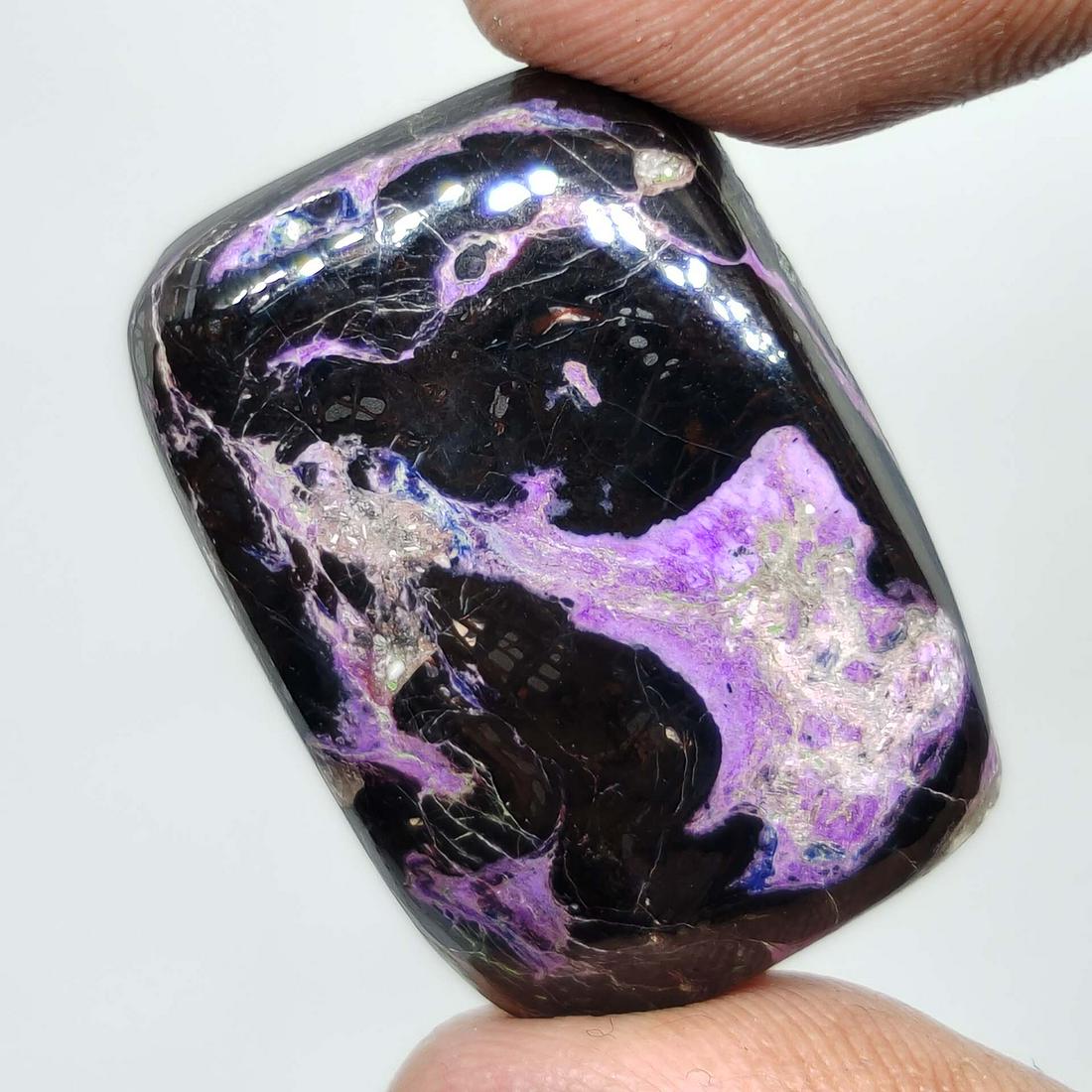 55.50 ct Top Grade Natural Sugilite: All the stones listed are 100% natural and rarely selected from a big quantity lot also these are of very high quality. BID WITH CONFIDENCE!!! DIMENSIONS : 29X20X7 mm