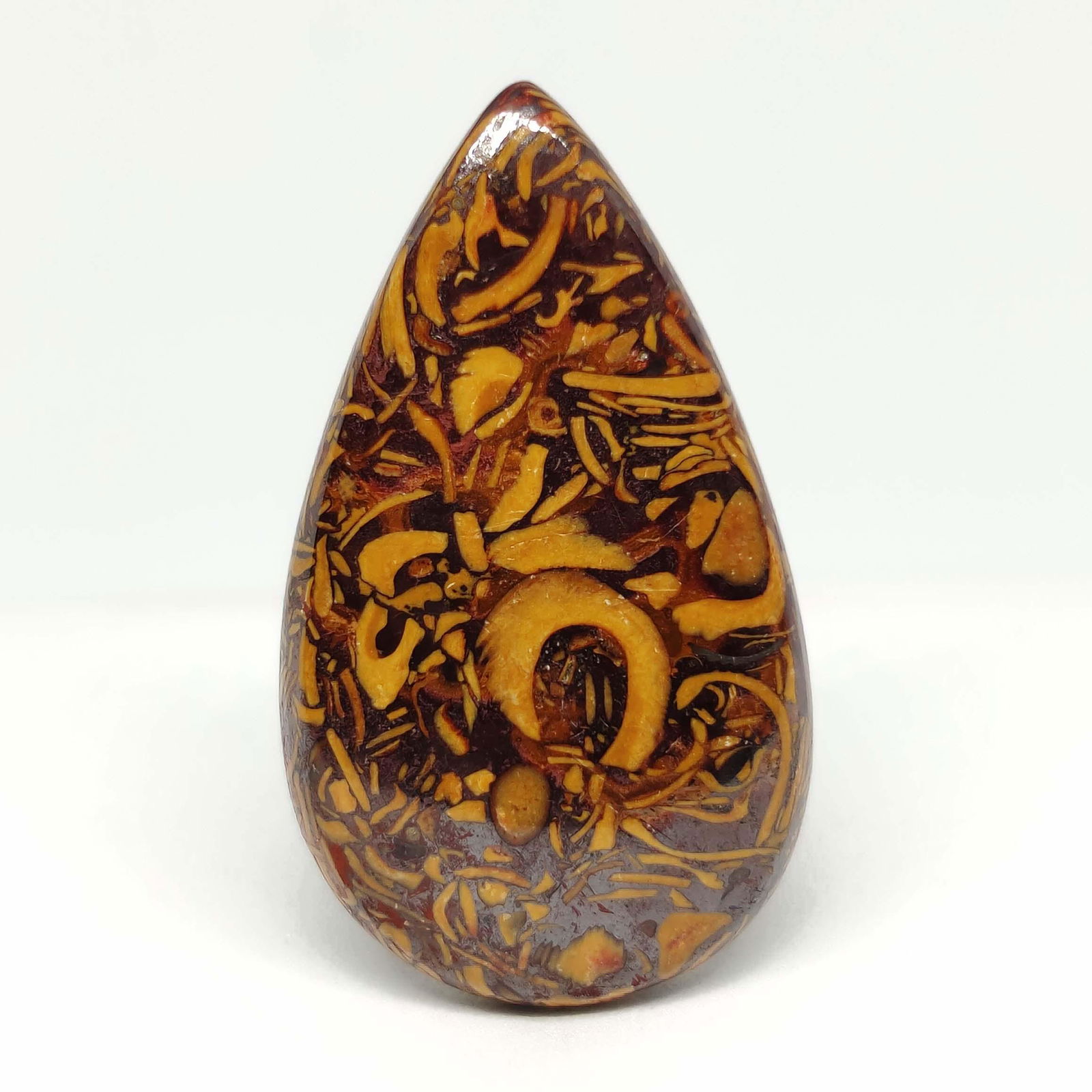 28.80 ct Natural Mariam Jasper: All the stones listed are 100% natural and rarely selected from a big quantity lot also these are of very high quality. BID WITH CONFIDENCE!!! DIMENSIONS : 36X21X4 mm