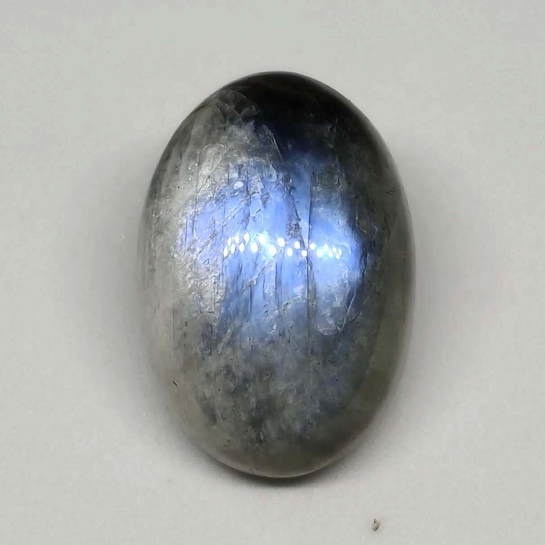 18.15 ct Top Grade Natural White Rainbow Moonstone: All the stones listed are 100% natural and rarely selected from a big quantity lot also these are of very high quality. BID WITH CONFIDENCE!!! DIMENSIONS : 20X14X7 mm