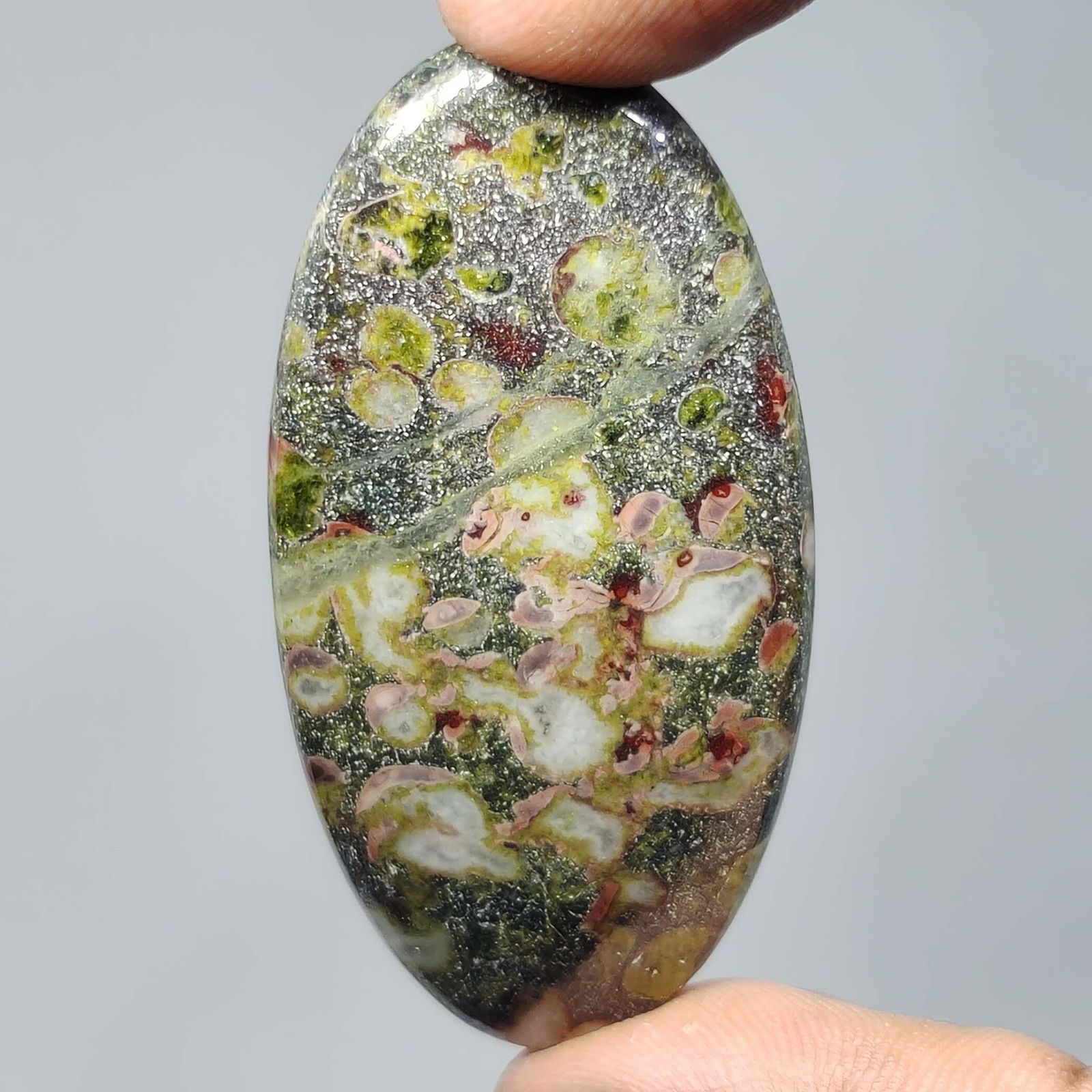 79.00 ct Top Grade Natural Dragon Jasper: All the stones listed are 100% natural and rarely selected from a big quantity lot also these are of very high quality. BID WITH CONFIDENCE!!! DIMENSIONS : 53X26X6 mm