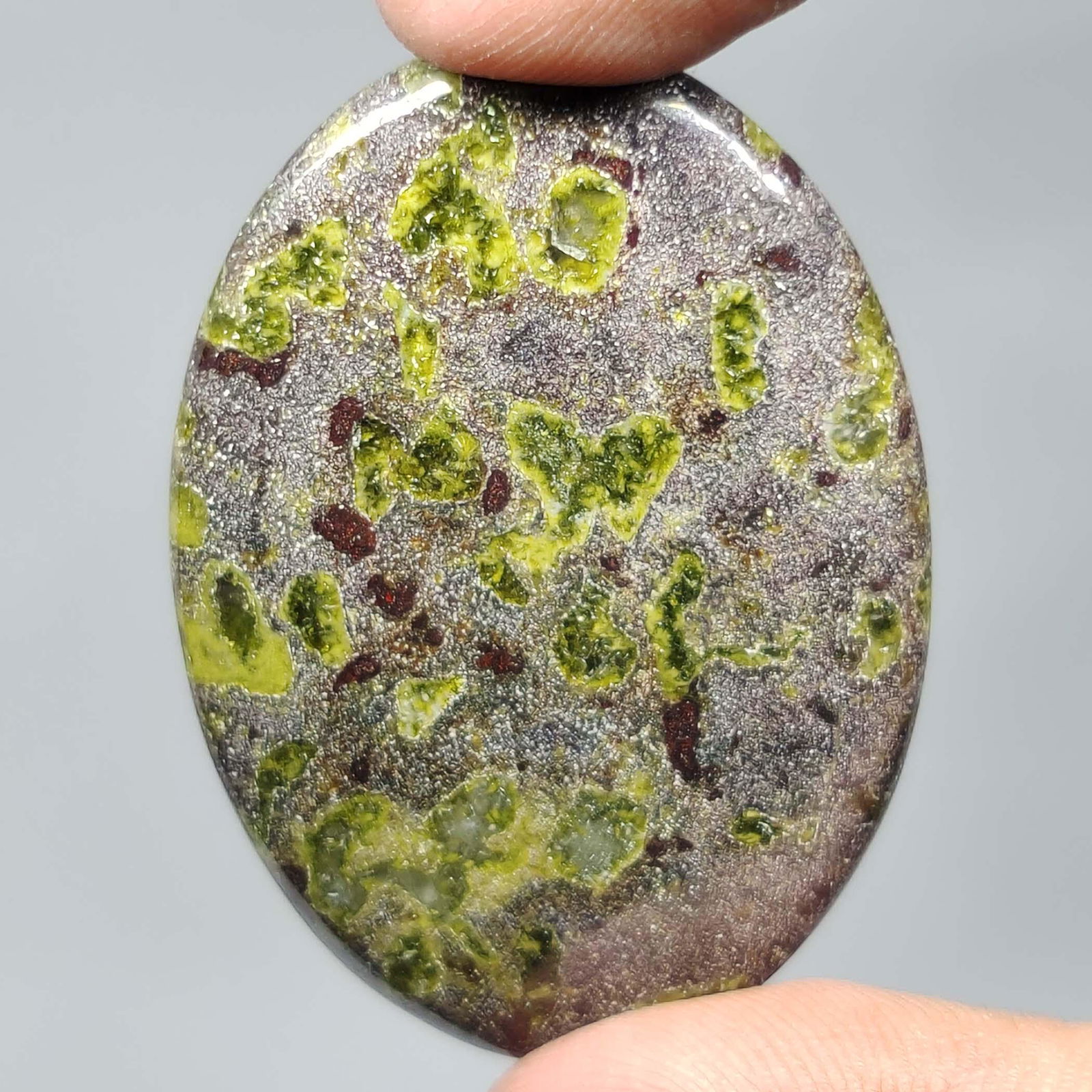 58.95 ct Top Grade Natural Dragon Jasper: All the stones listed are 100% natural and rarely selected from a big quantity lot also these are of very high quality. BID WITH CONFIDENCE!!! DIMENSIONS : 43X30X4 mm