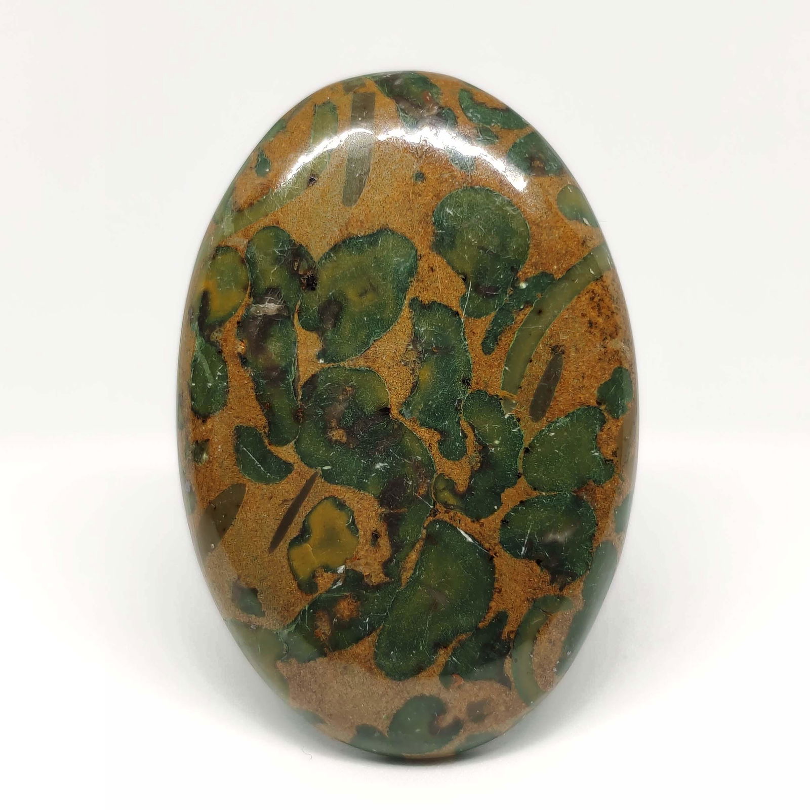 63.50 ct Top Grade Natural Fruit Jasper: All the stones listed are 100% natural and rarely selected from a big quantity lot also these are of very high quality. BID WITH CONFIDENCE!!! DIMENSIONS : 43X29X6 mm