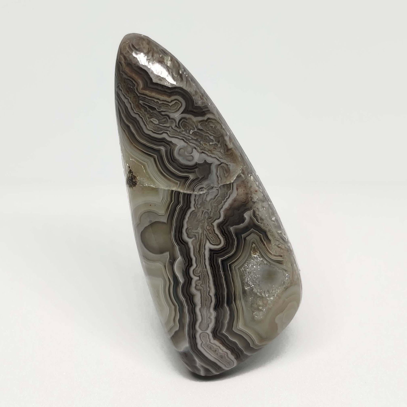 28.80 ct Natural Crazy Lace Agate: All the stones listed are 100% natural and rarely selected from a big quantity lot also these are of very high quality. BID WITH CONFIDENCE!!! DIMENSIONS : 36X15X6 mm
