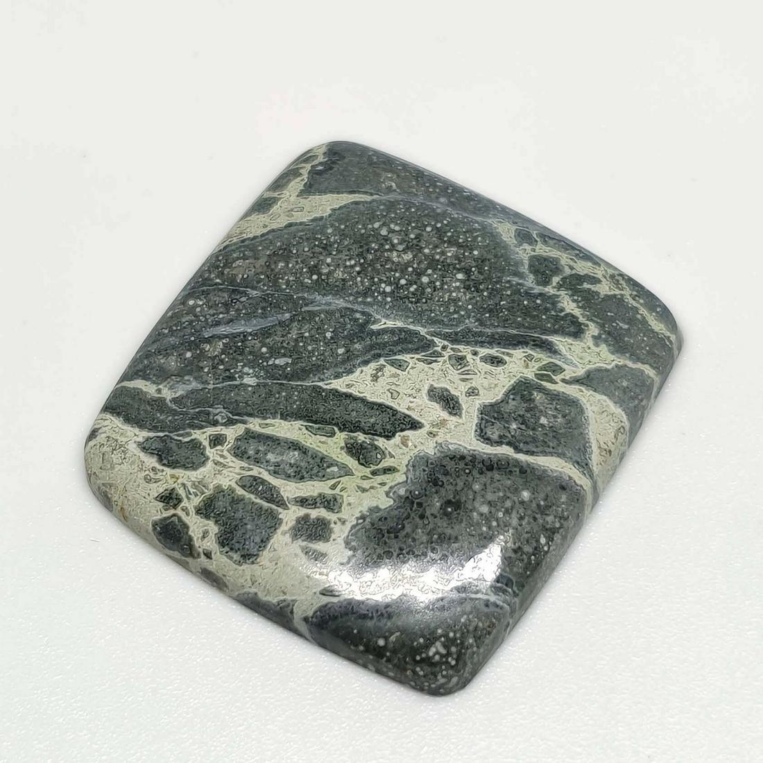46.05 ct Natural Gabrulite Jasper: All the stones listed are 100% natural and rarely selected from a big quantity lot also these are of very high quality. BID WITH CONFIDENCE!!! DIMENSIONS : 29X28X5 mm