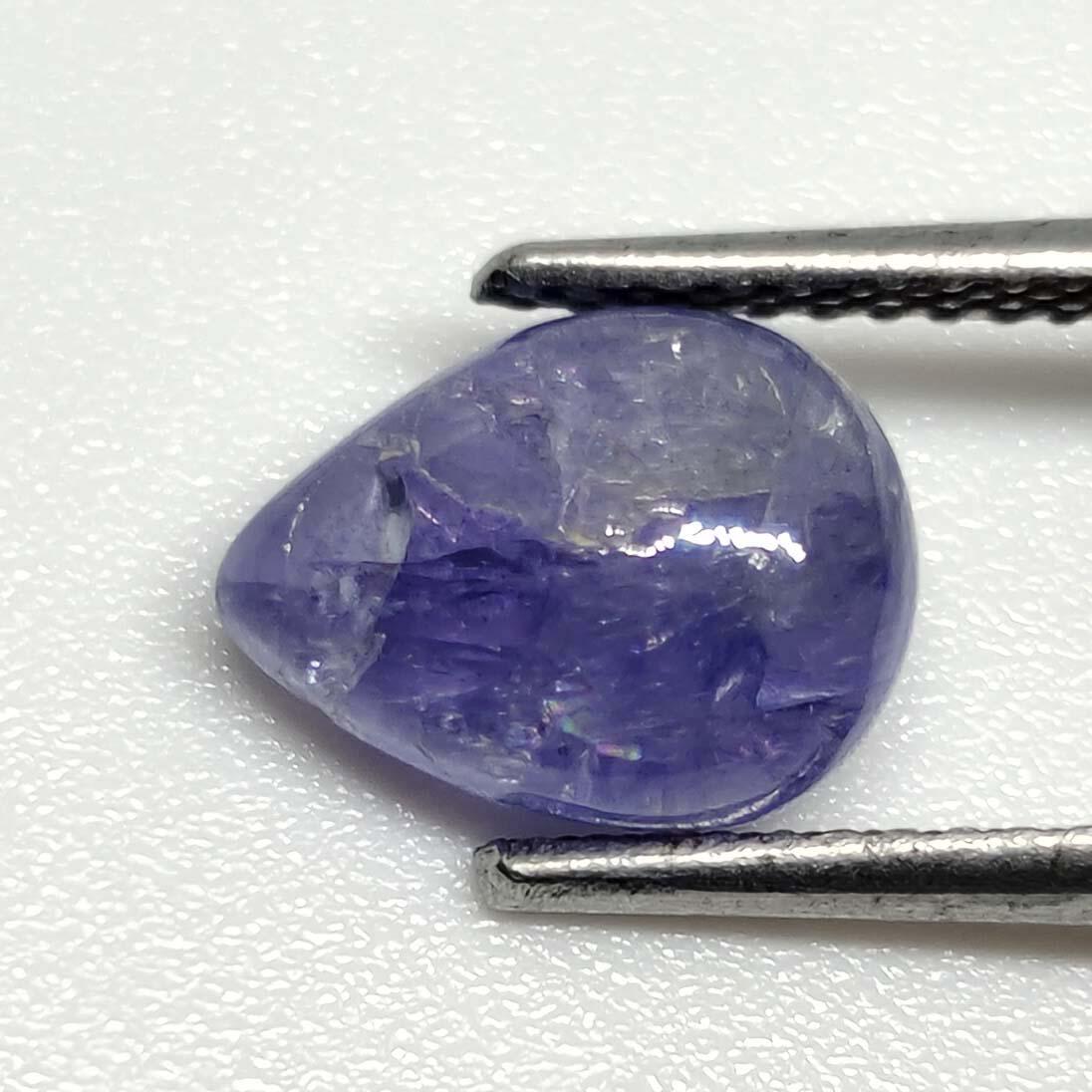 2.00 ct Natural Tanzanite: Gemstones: TanzaniteCarat Weights: 2.00 ct Size/Dimensions: 9 x 7 x 3 mmOrigin : Tanzania
