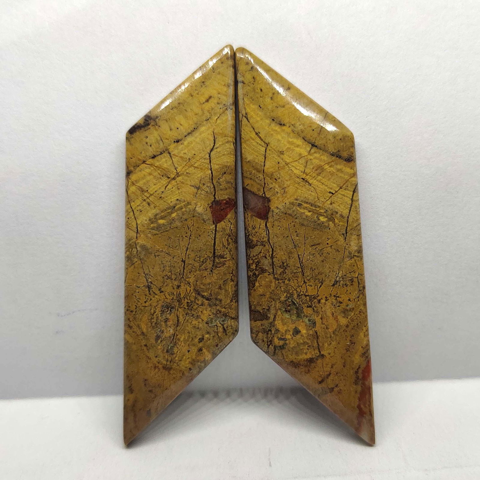 57.00 ct Natural Picture Jasper Pair: All the stones listed are 100% natural and rarely selected from a big quantity lot also these are of very high quality. BID WITH CONFIDENCE!!! DIMENSIONS : 50X15X5 mm