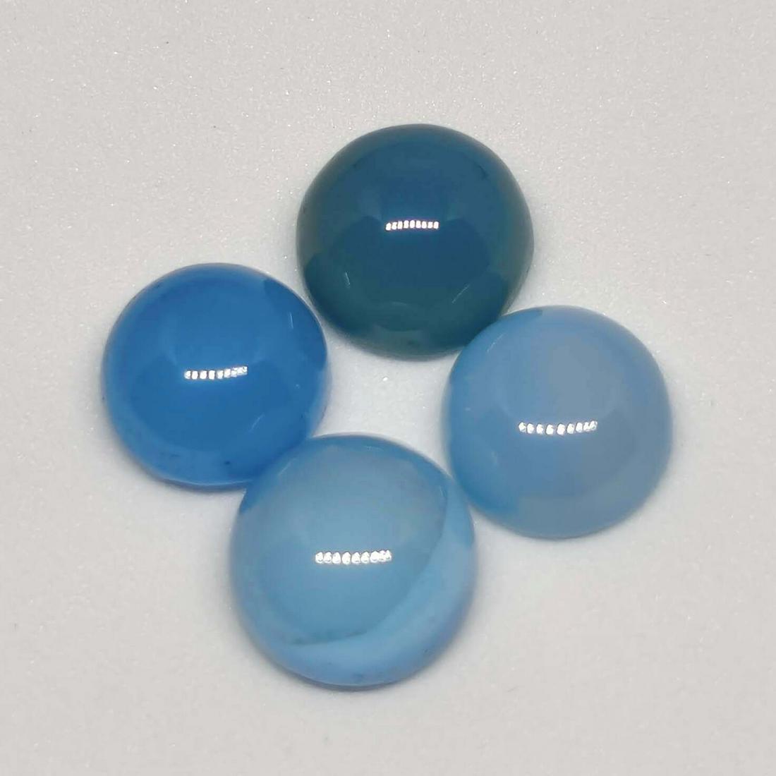 9.30 ct Natural Blue Chalcedony Lot: Gemstones: ChalcedonyCarat Weights: 9.30 ct Size/Dimensions: 8 x 8 mm