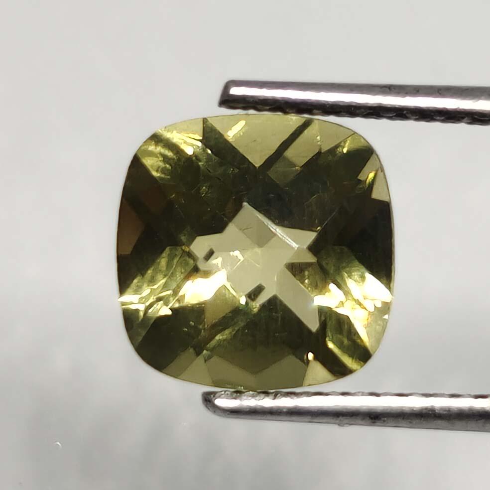 2.30 ct Natural Green Lemon Quartz: Gemstones: QuartzCarat Weights: 2.30 ct Size/Dimensions: 8 x 8 x 5 mm