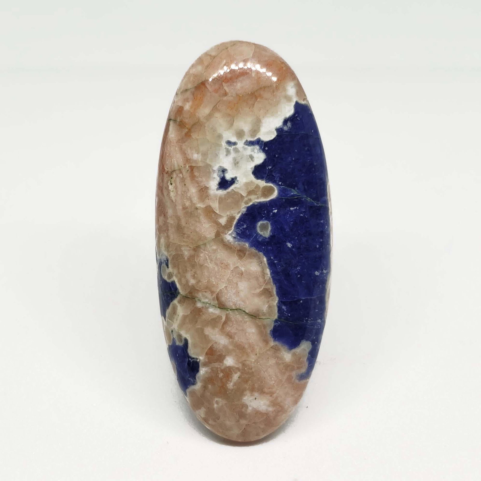 18.35 ct Natural Sodalite: All the stones listed are 100% natural and rarely selected from a big quantity lot also these are of very high quality. BID WITH CONFIDENCE!!! DIMENSIONS : 35X15X4 mm