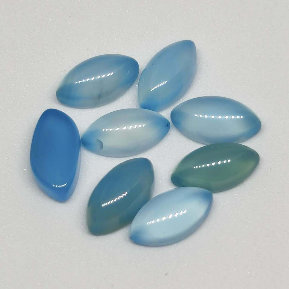 6.40 ct Natural Blue Chalcedony Lot: Gemstones: ChalcedonyCarat Weights: 6.40 ct Size/Dimensions: 4 x 8 mm