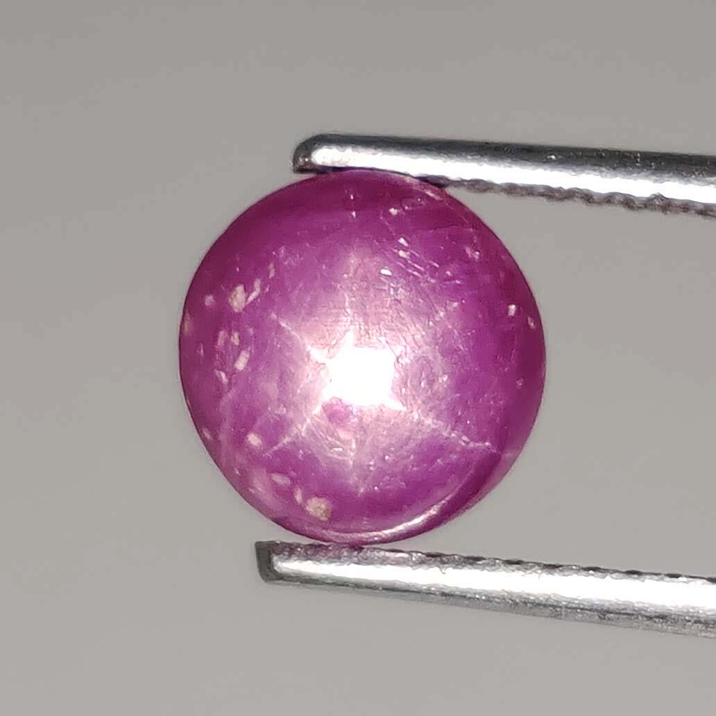 2.85 ct Natural Star Ruby (1 of 2)