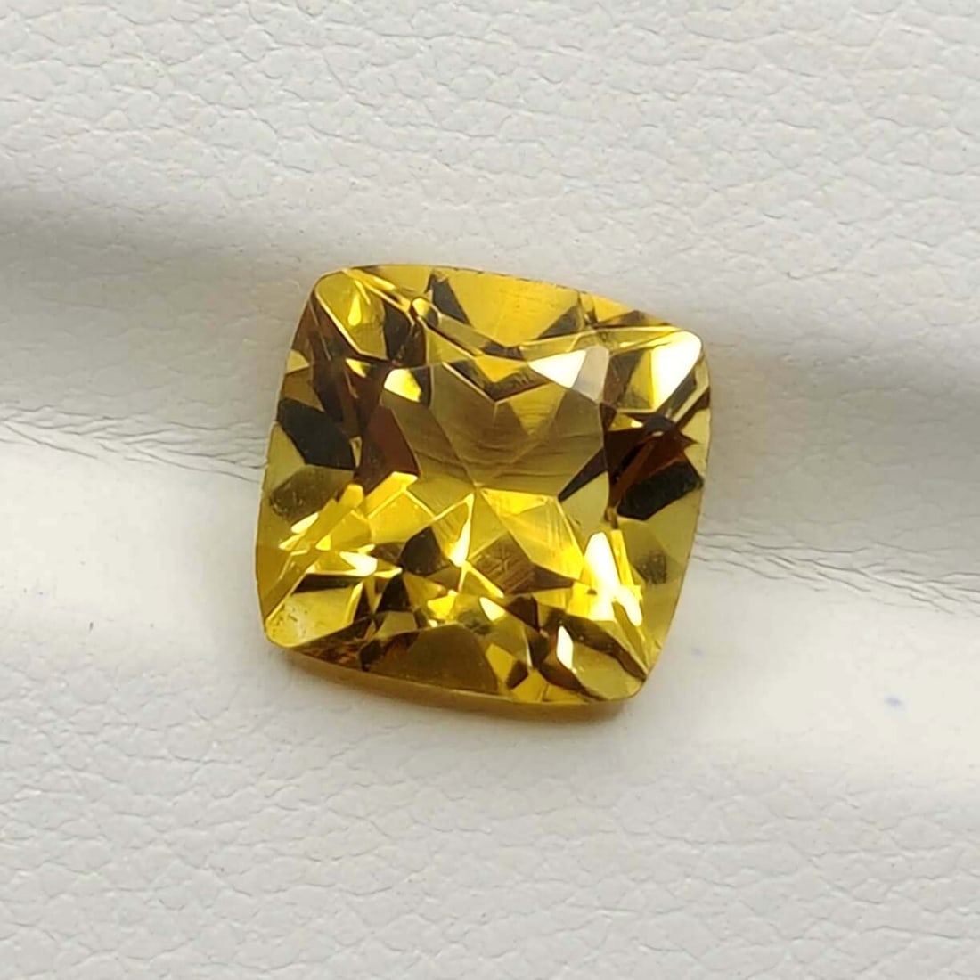 3.30 ct "Top Quality" Natural Brandy Color Citrine (1 of 3)