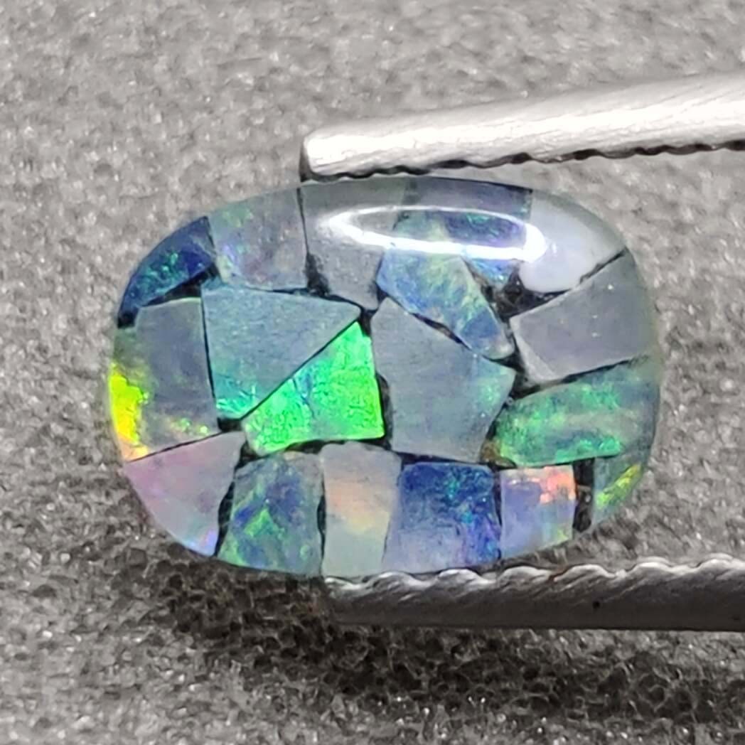 0.55 ct Australian Triplet Mosaic Opal (1 of 2)