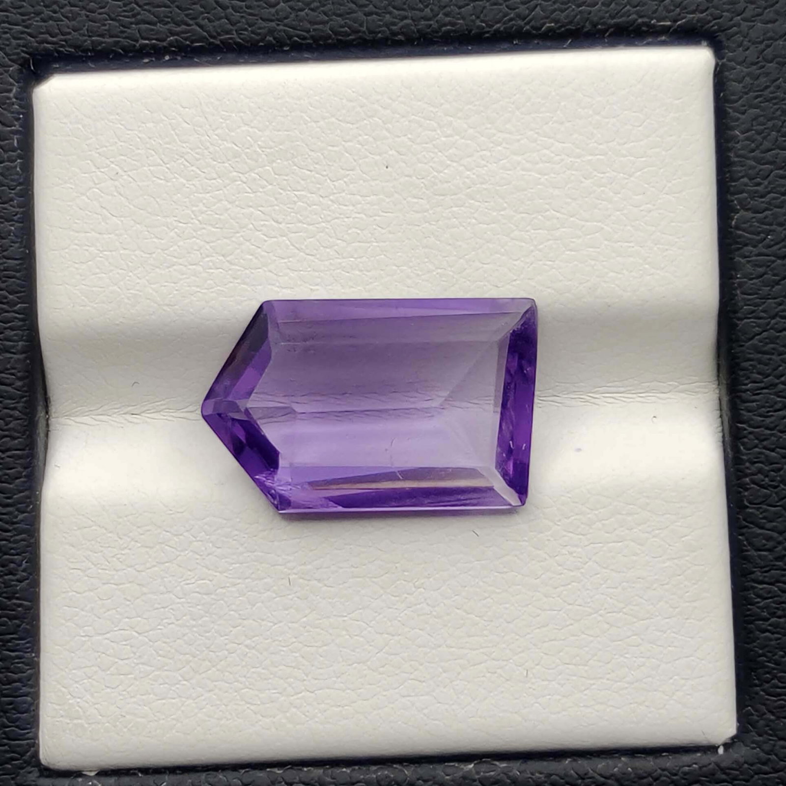 5.40 ct Natural Purple Amethyst Fancy Shape (1 of 1)
