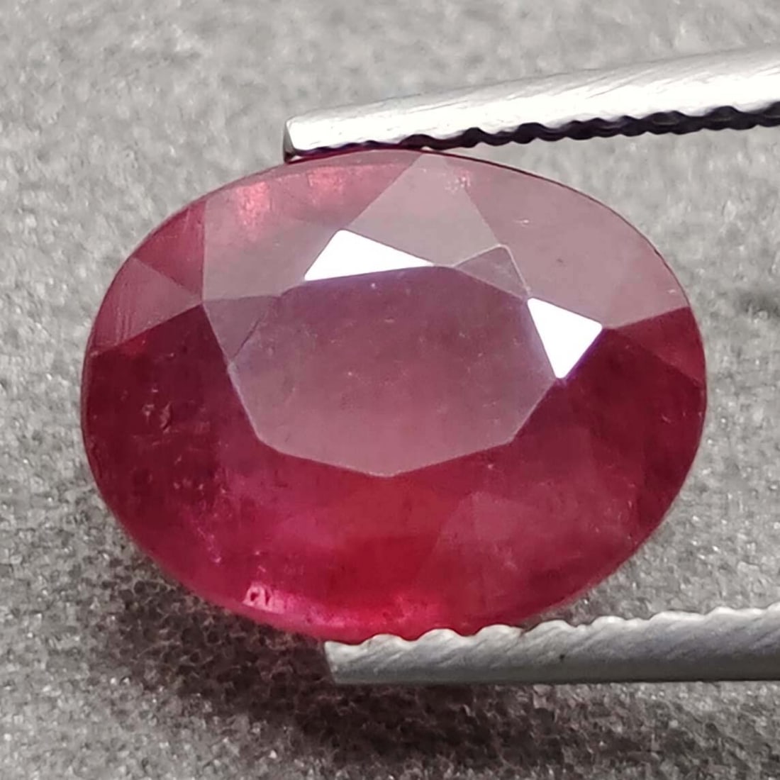 3.25 Ct Natural Mozambique Red Ruby (1 of 2)