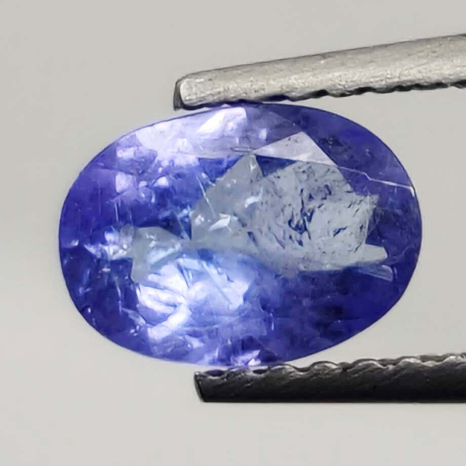 0.70 Ct Natural Tanzanite: Gemstones: Natural TanzaniteCarat Weights: 0.70 ct Size/Dimensions: 7.2 X 5.20 X 3.20 mmOrigin : Tanzania