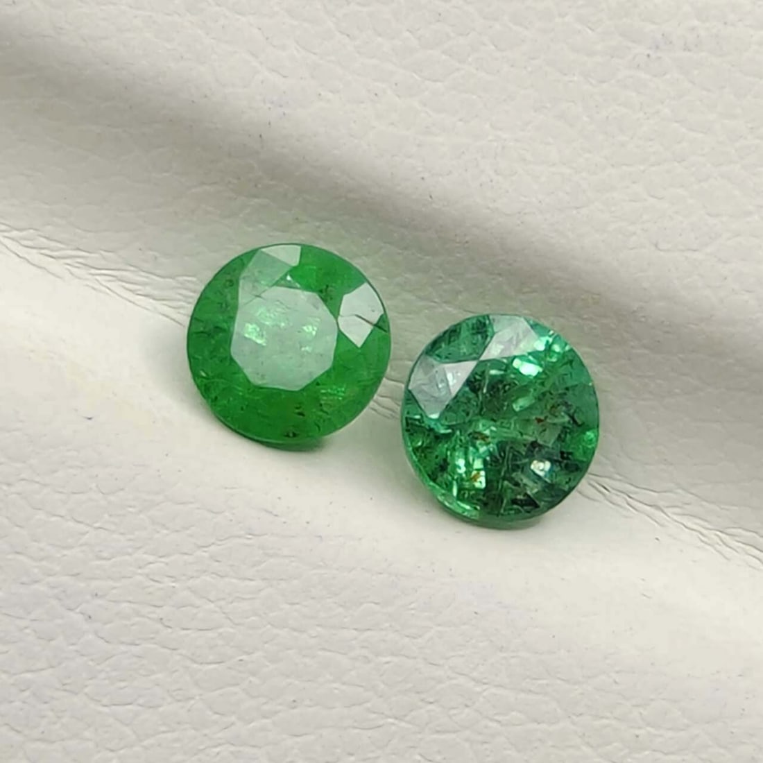 1 ct Natural Zambian Emerald Round Pair (1 of 2)