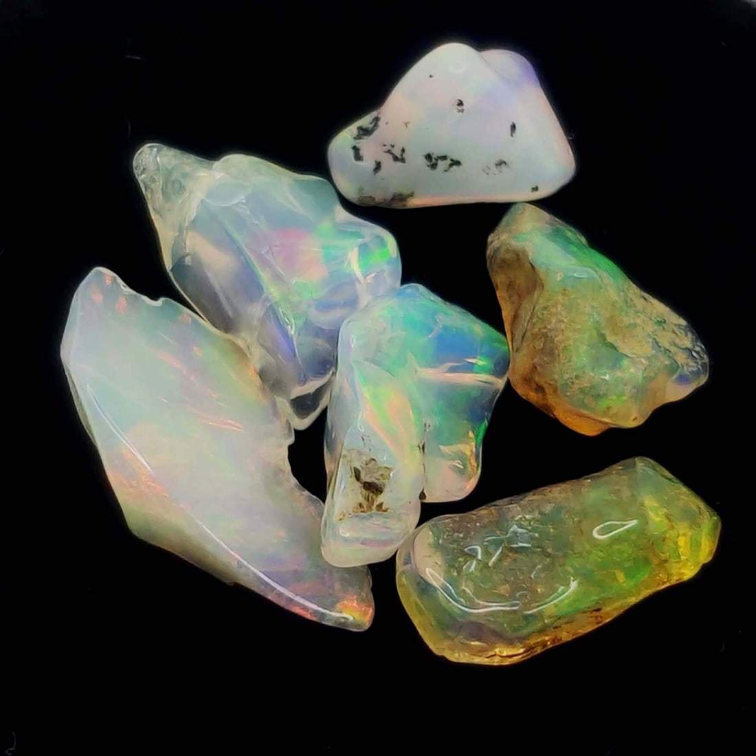 5.40 Ct Natural Ethiopian Fire Opal Rough: Gemstones: Natural Fire Opal /Carat Weights: 5.40 ct /Size/Dimensions: Unshaped /Treatment: No