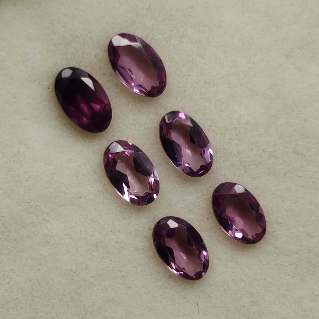 1.55 Ct "Rare" Natural African Lotus Garnet Set: Gemstones: Lotus Garnet /Carat Weights: 1.55 ct /Size or Dimensions: 5 X 3 mm /Origin : African