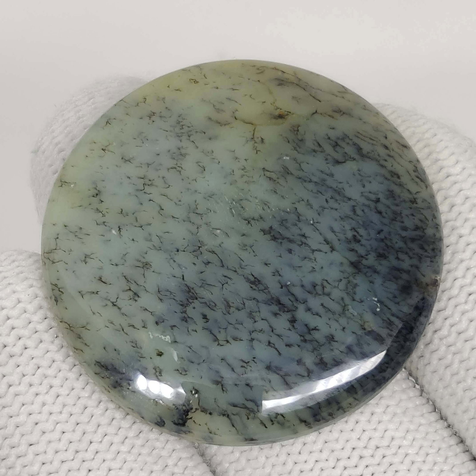 51.60 ct Natural Green Dendrite Opal: Gemstones: Natual Dendrite Opal /Carat Weights: 51.60 ct /Size/Dimensions: 36 X 36 X 6 mm