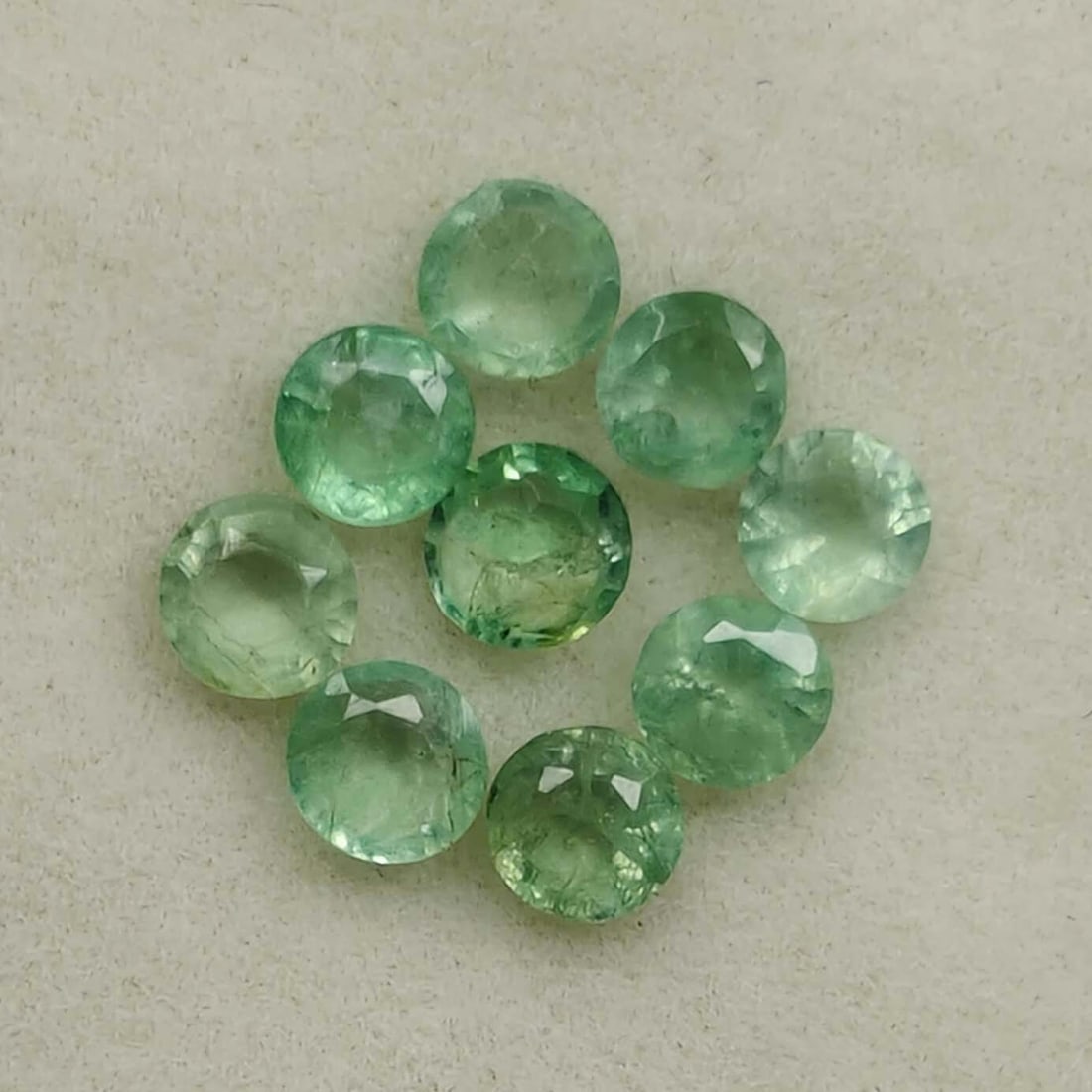 1.10 ct Natural Zambian Emerald Round Set (1 of 3)