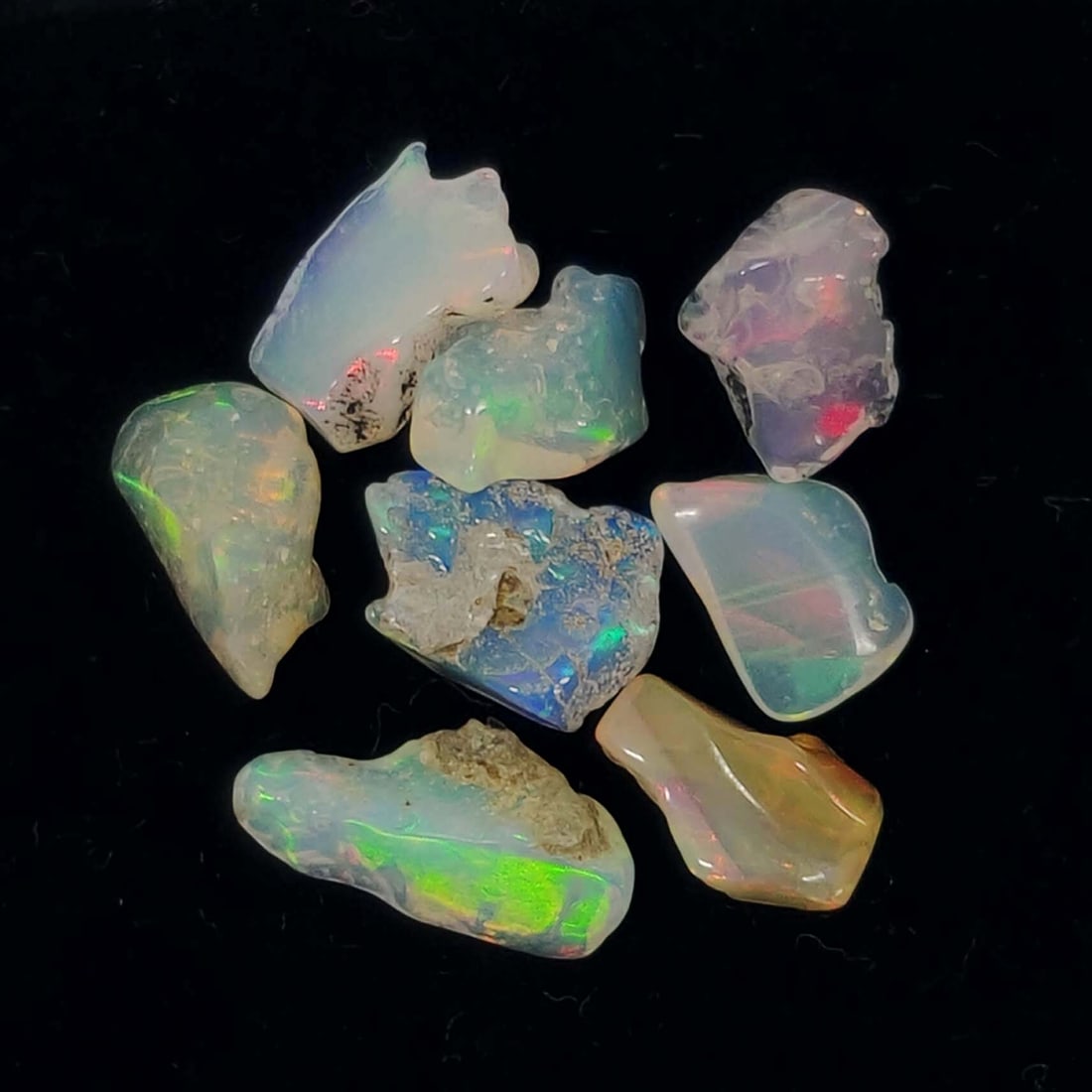 5.80 Ct Natural Ethiopian Fire Opal Rough: Gemstones: Natural Fire Opal /Carat Weights: 5.80 ct /Size/Dimensions: Unshaped /Treatment: No